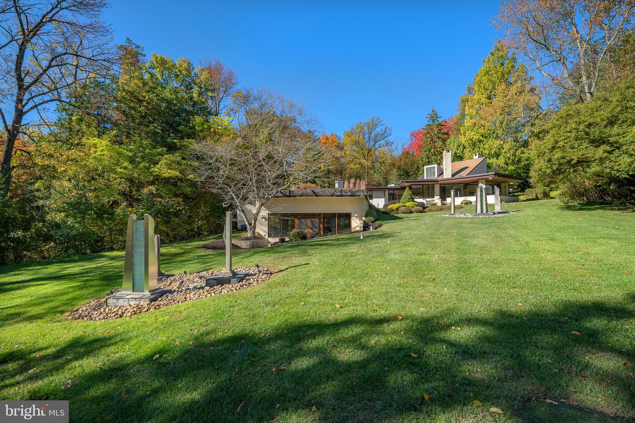 GLADWYNE - Residential