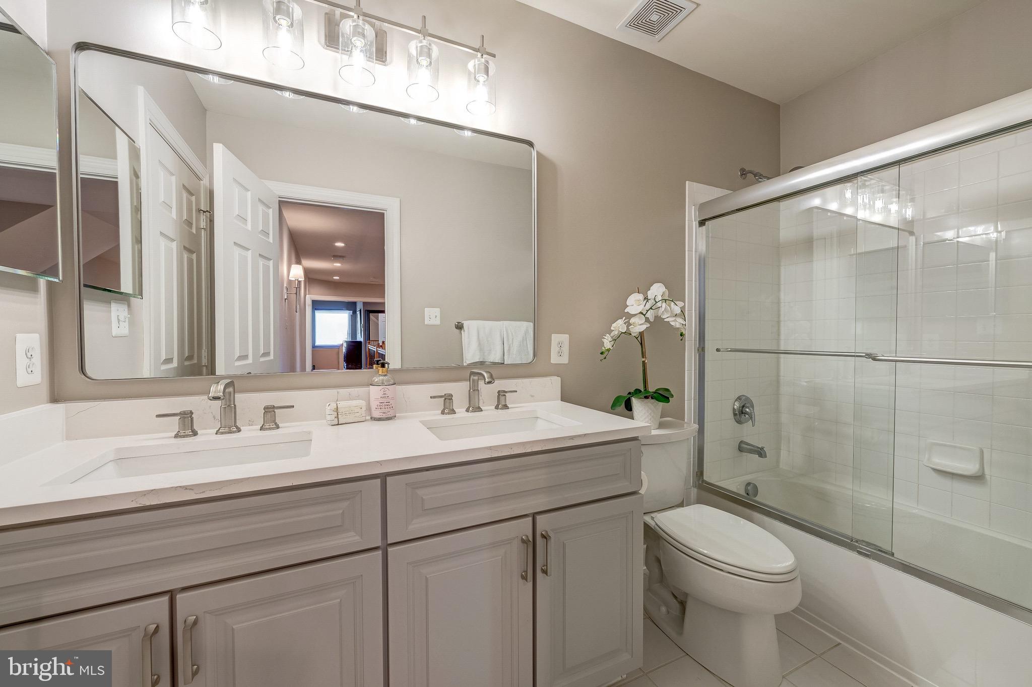 LAKES AT BELLE TERRA - Residential