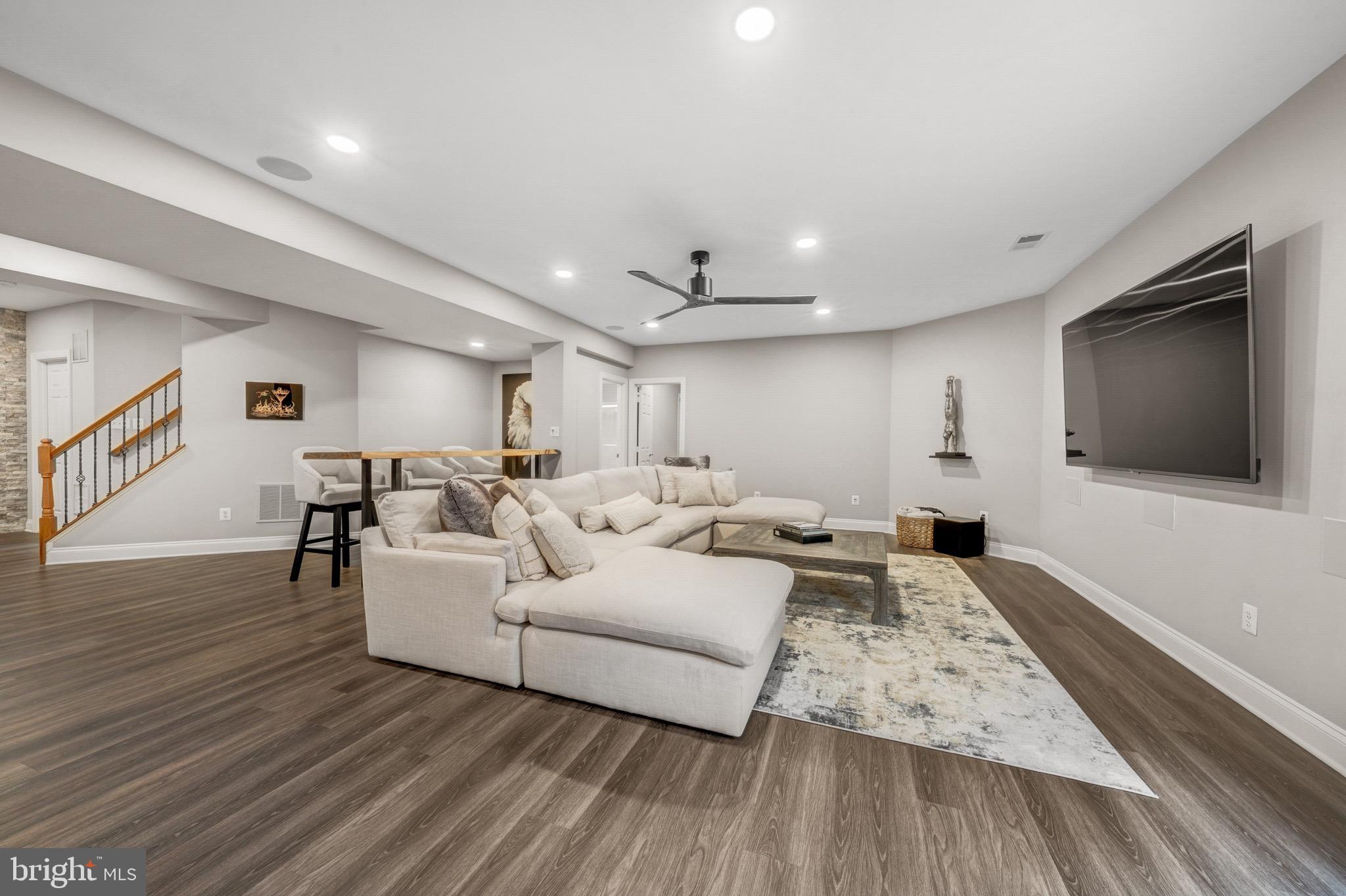 LAKES AT BELLE TERRA - Residential