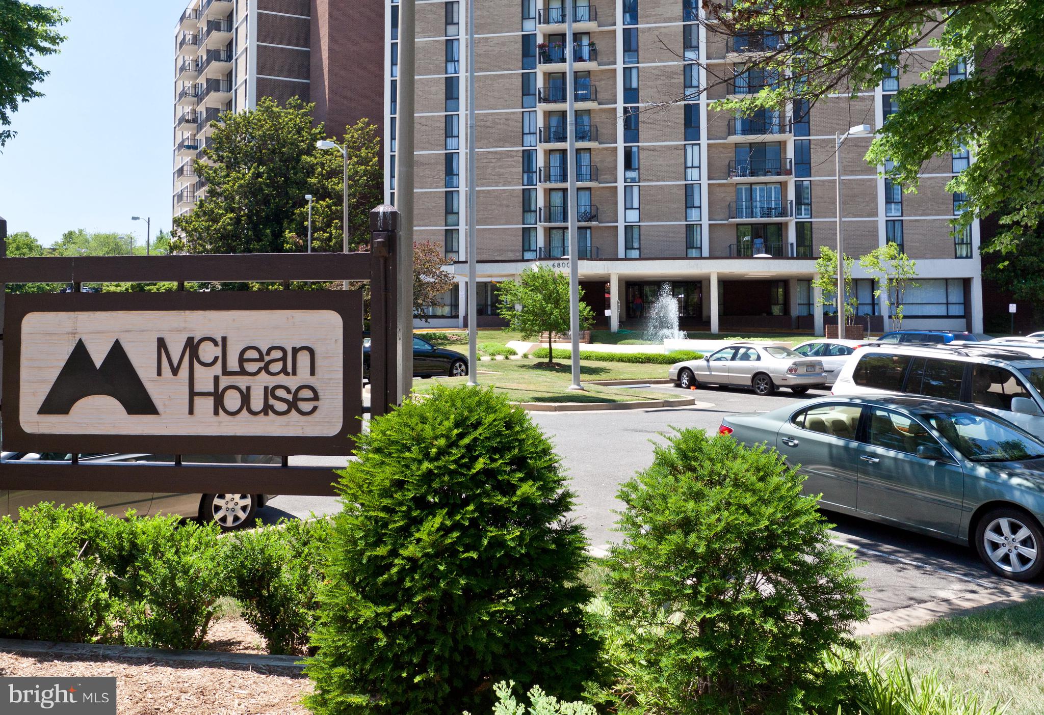 MCLEAN HOUSE NORTH - Residential