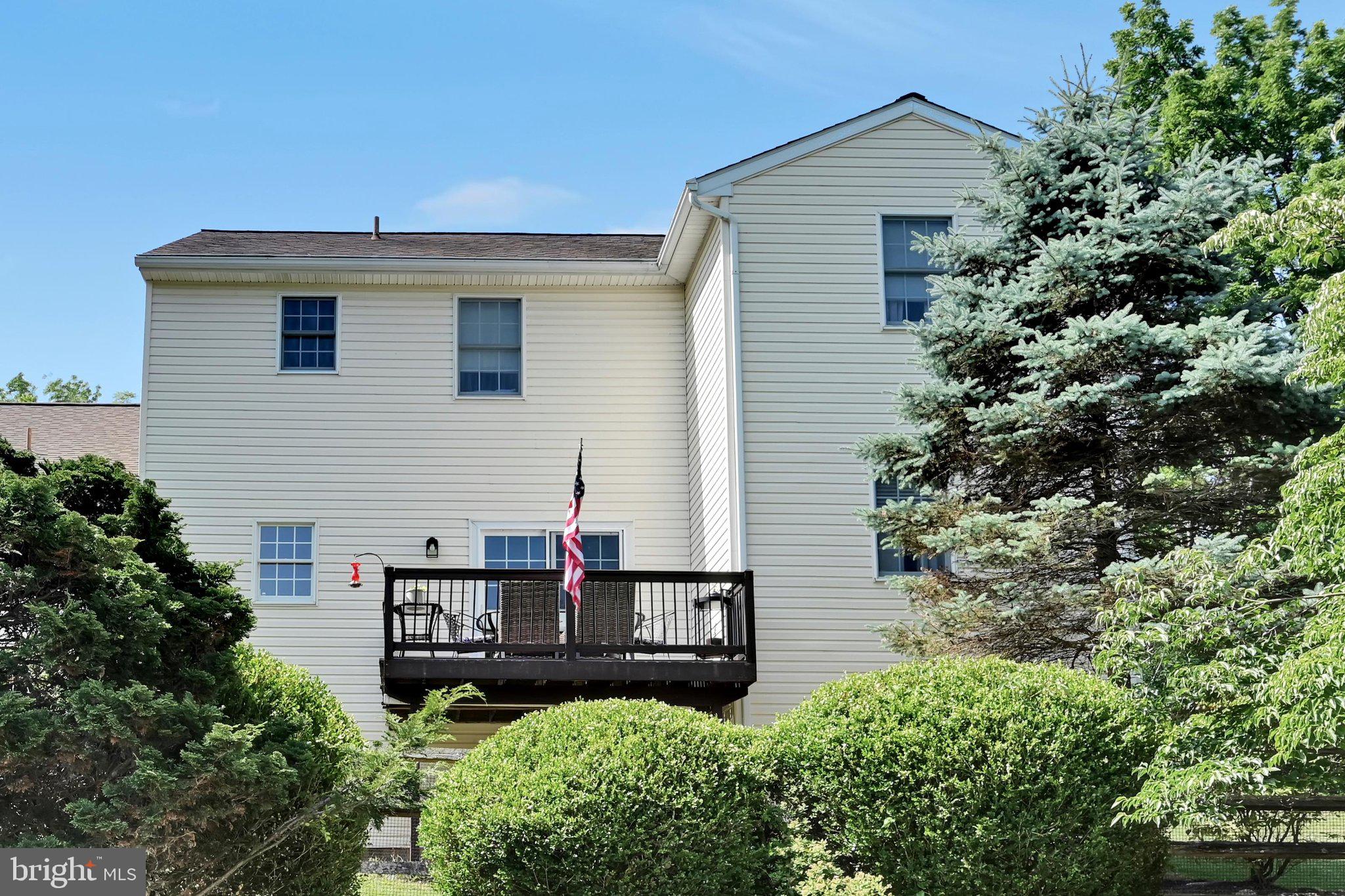 SPRING MEADOW - Residential