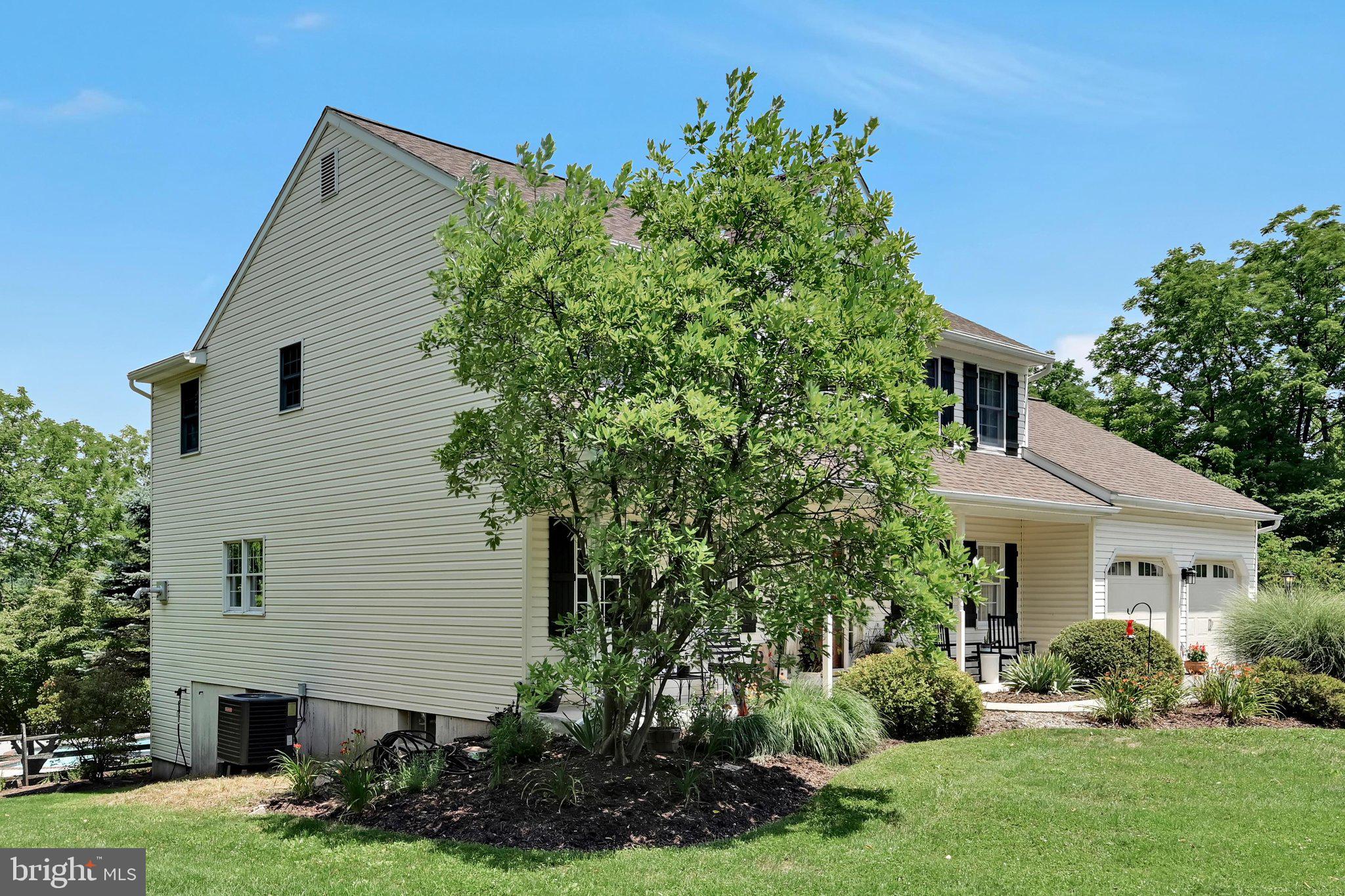 SPRING MEADOW - Residential