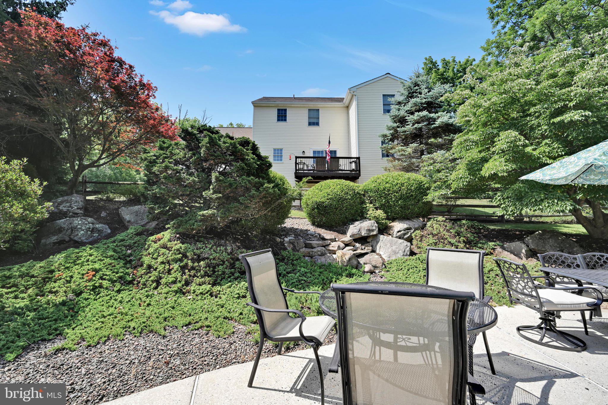 SPRING MEADOW - Residential