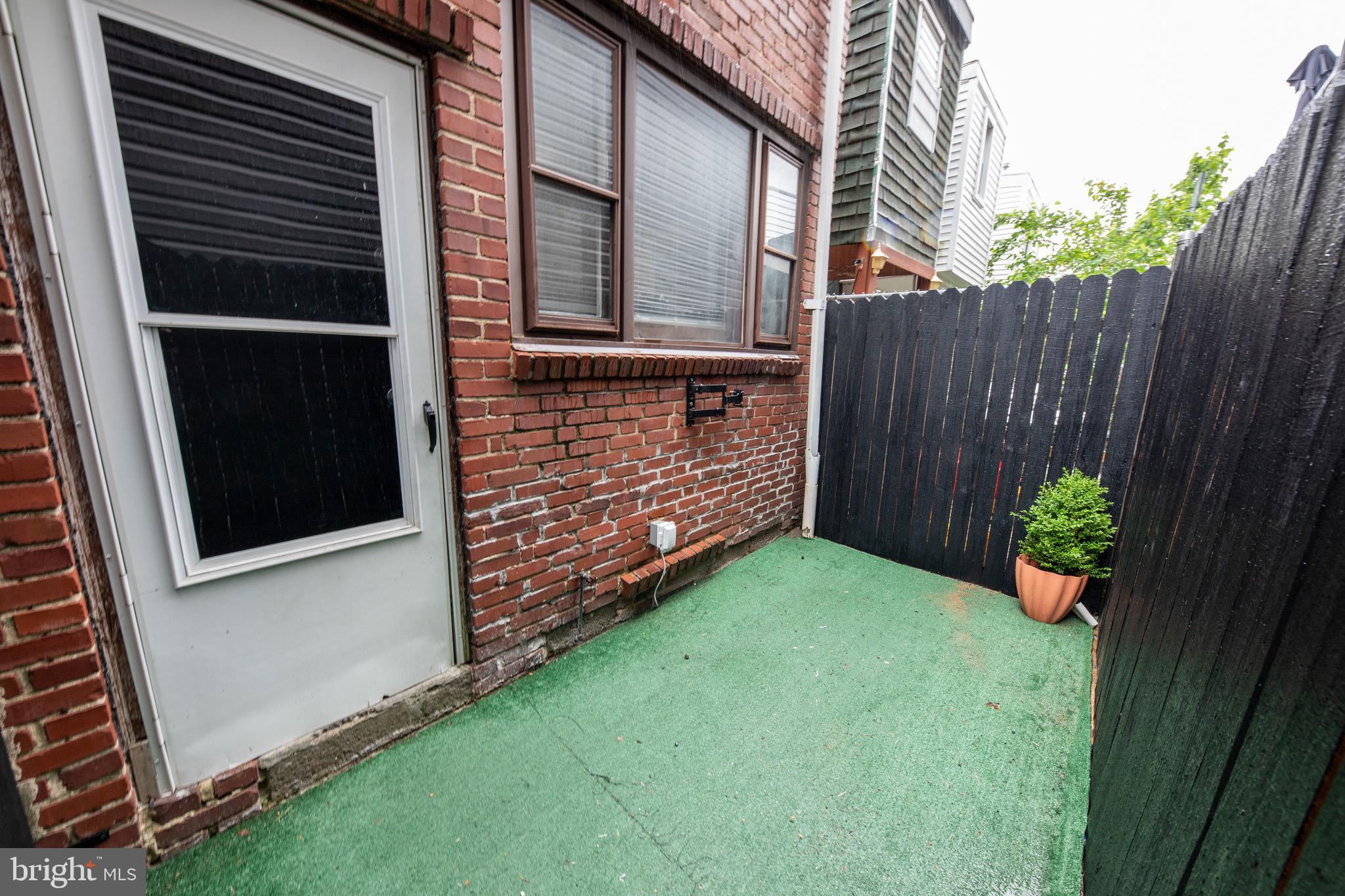 PORT RICHMOND - Residential