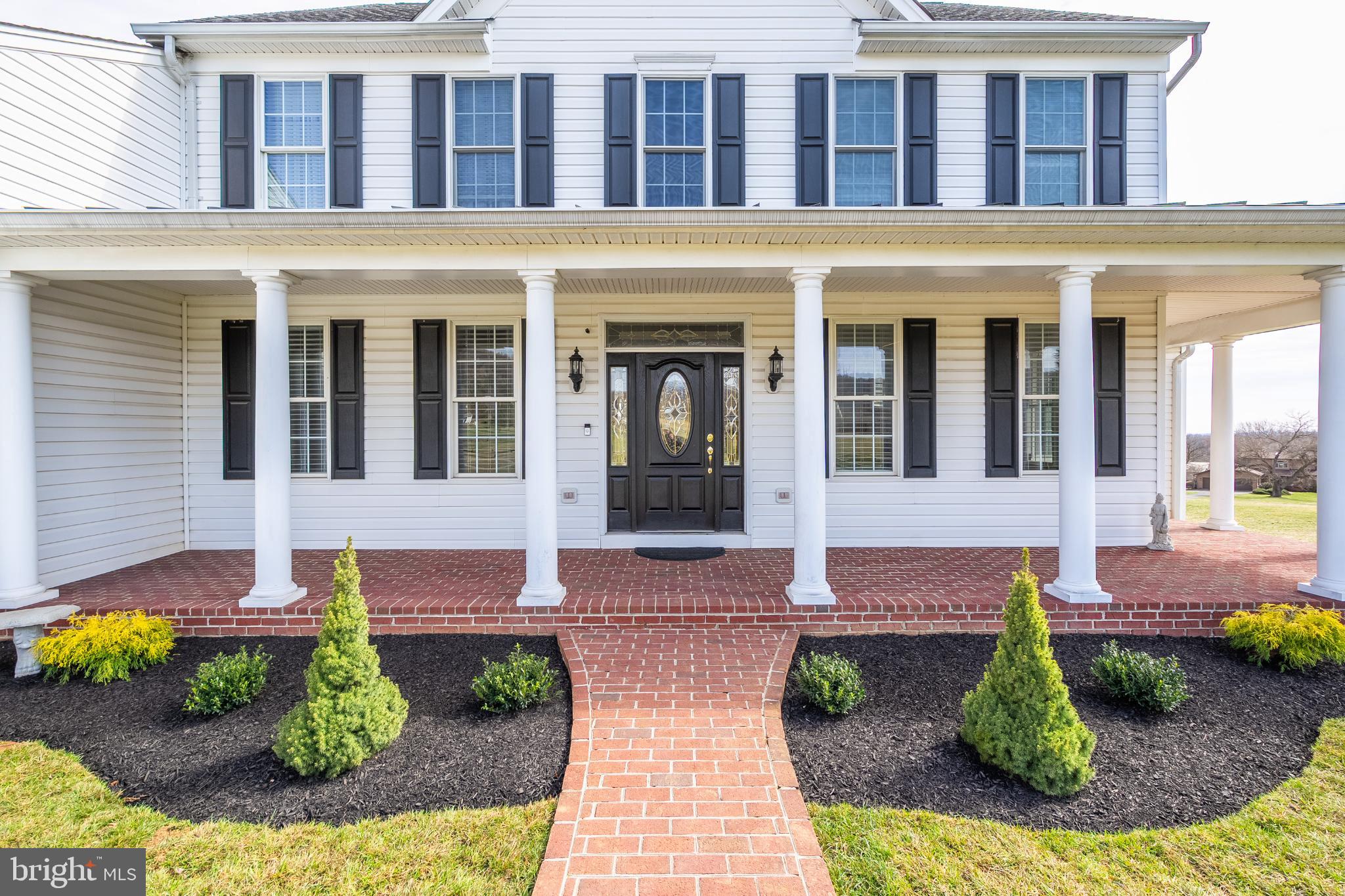 WHITEHALL FARM - Residential