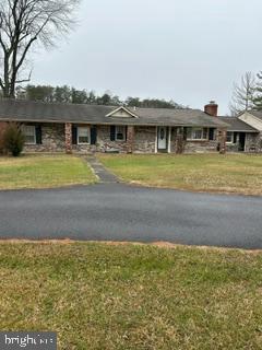 Rambler /Brick and Siding. 3 Bedroom / 2 Bath. 1 Car Garage is also included in the rent. Water and Sewer are included in the rent. The tenant pays for electricity. The owner cuts grass and maintains the property.