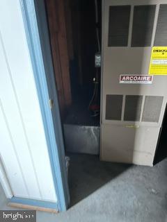 AQUIA RUN - Residential Lease
