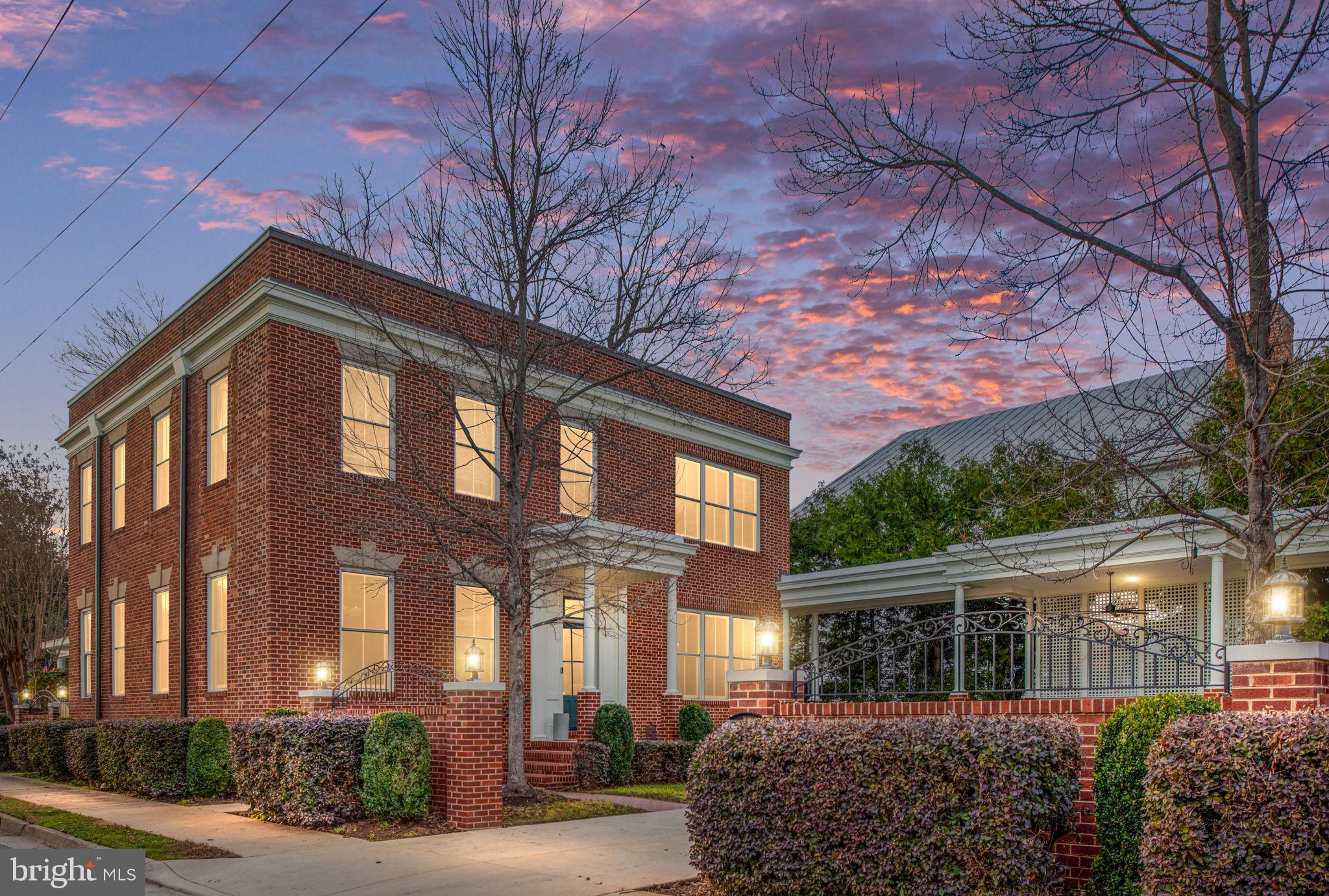 HISTORIC DISTRICT - Residential