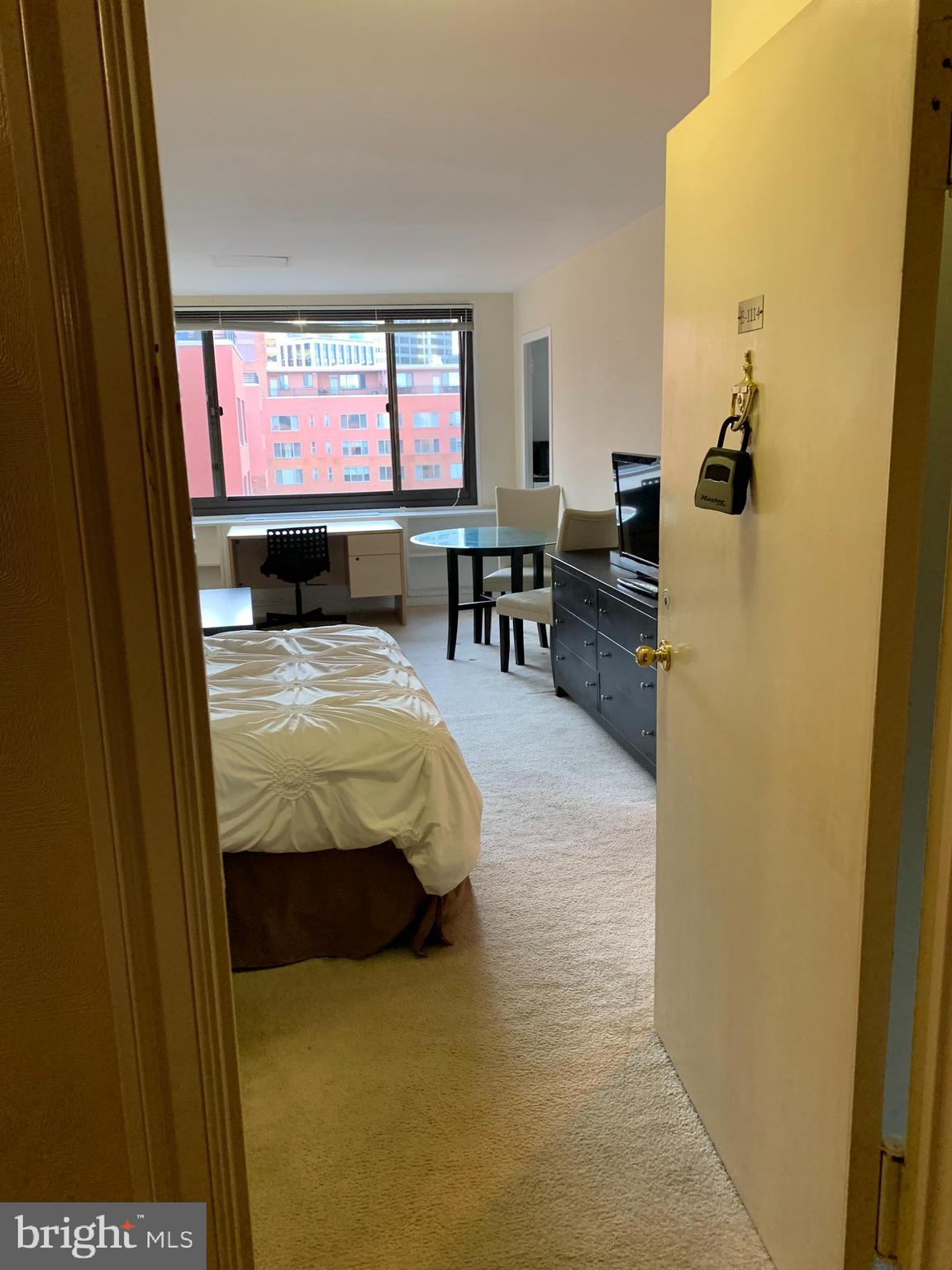 RIVER PLACE EAST - Residential Lease