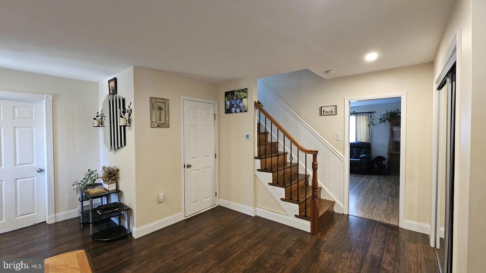 VALLEY VIEW - Residential