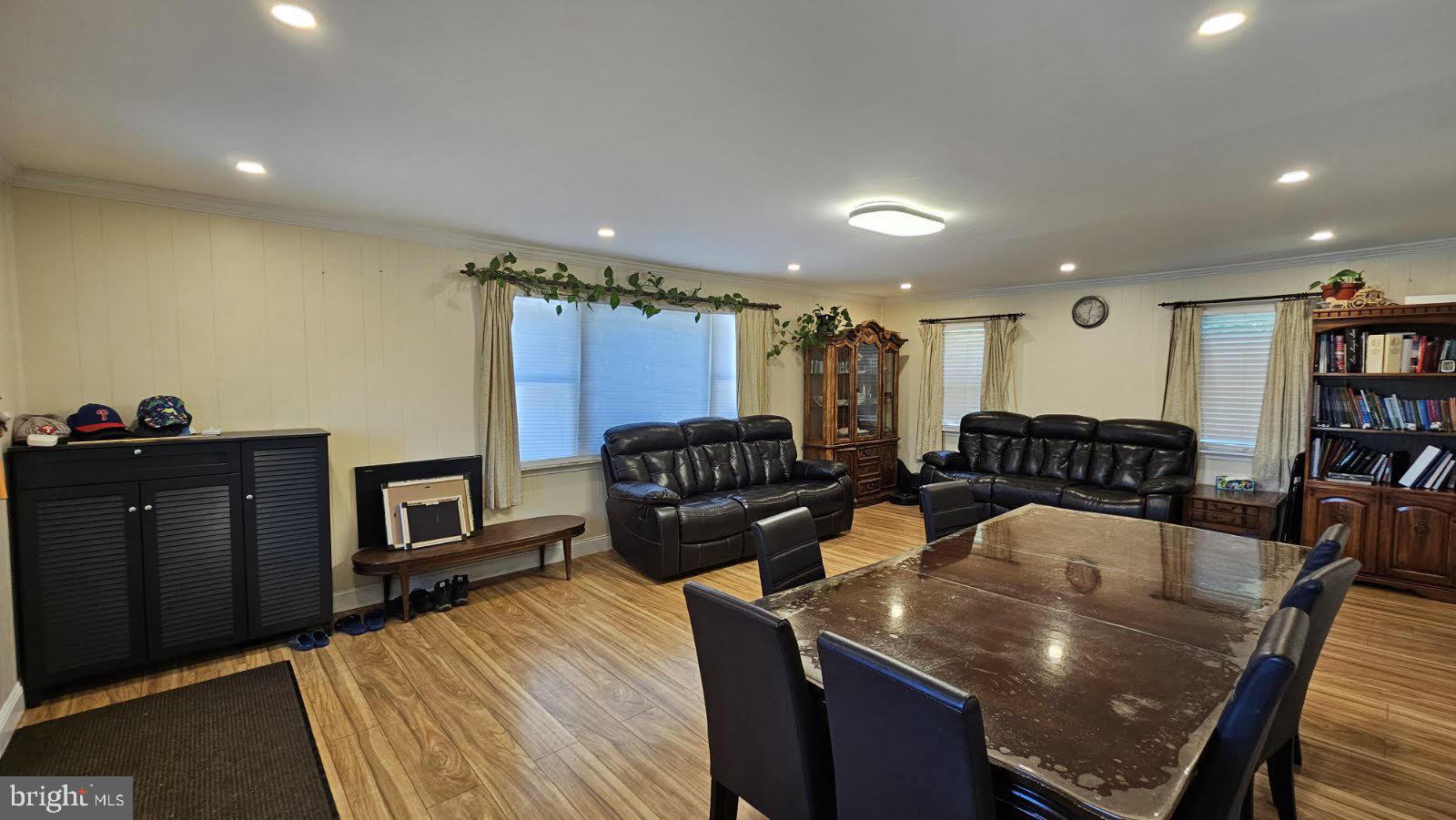 VALLEY VIEW - Residential