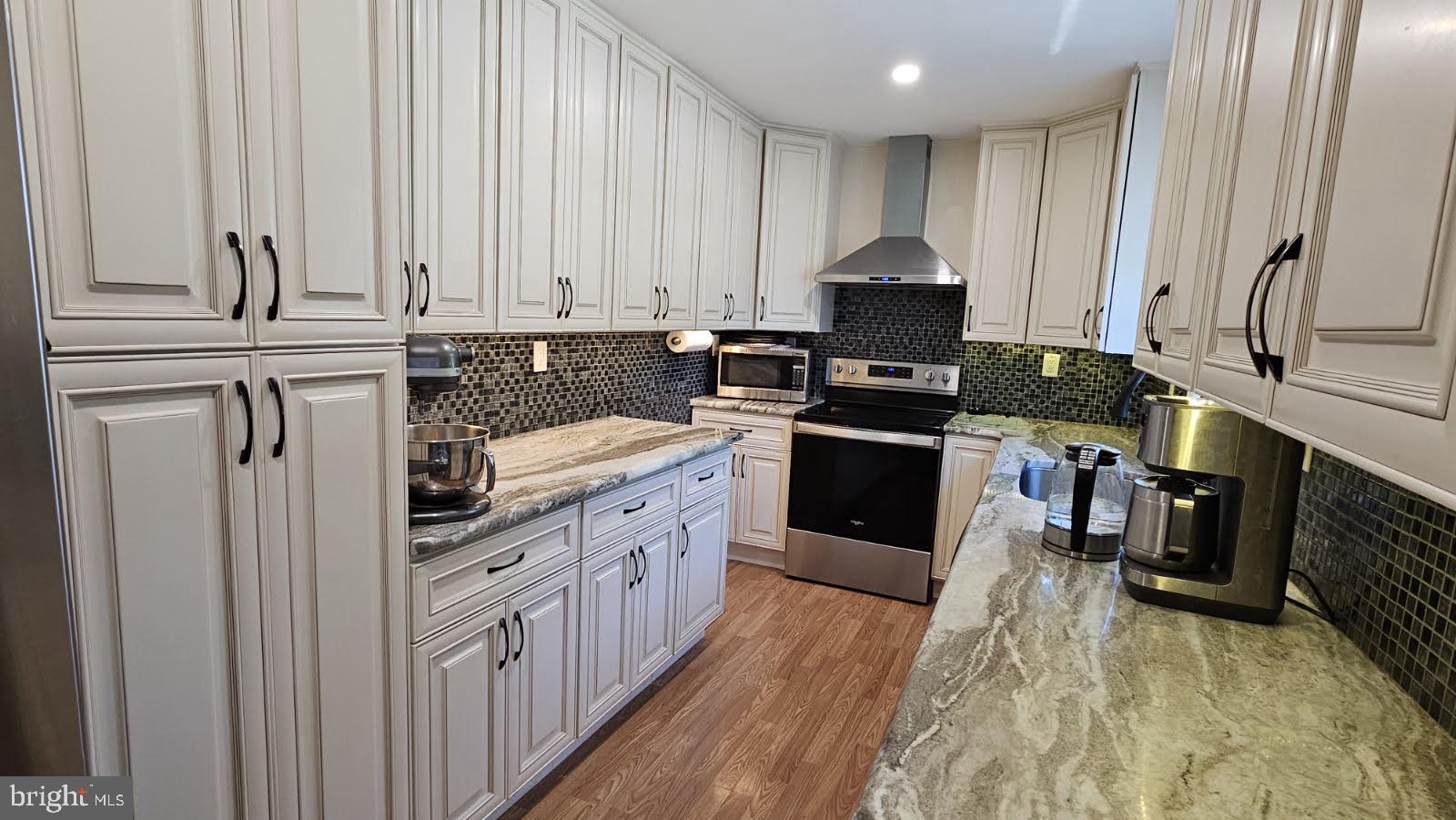VALLEY VIEW - Residential