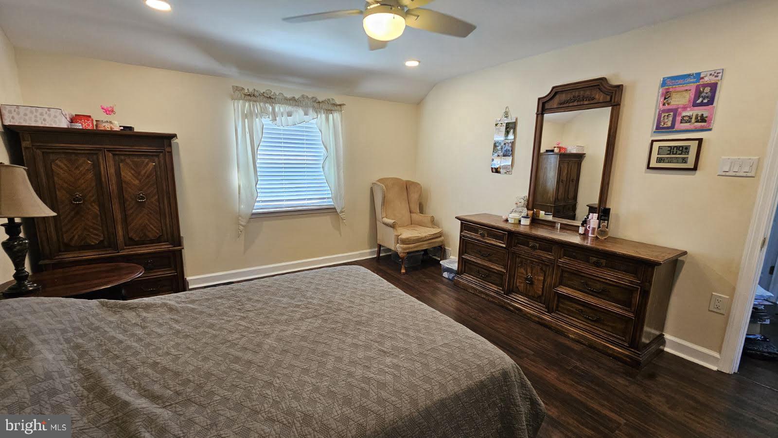VALLEY VIEW - Residential