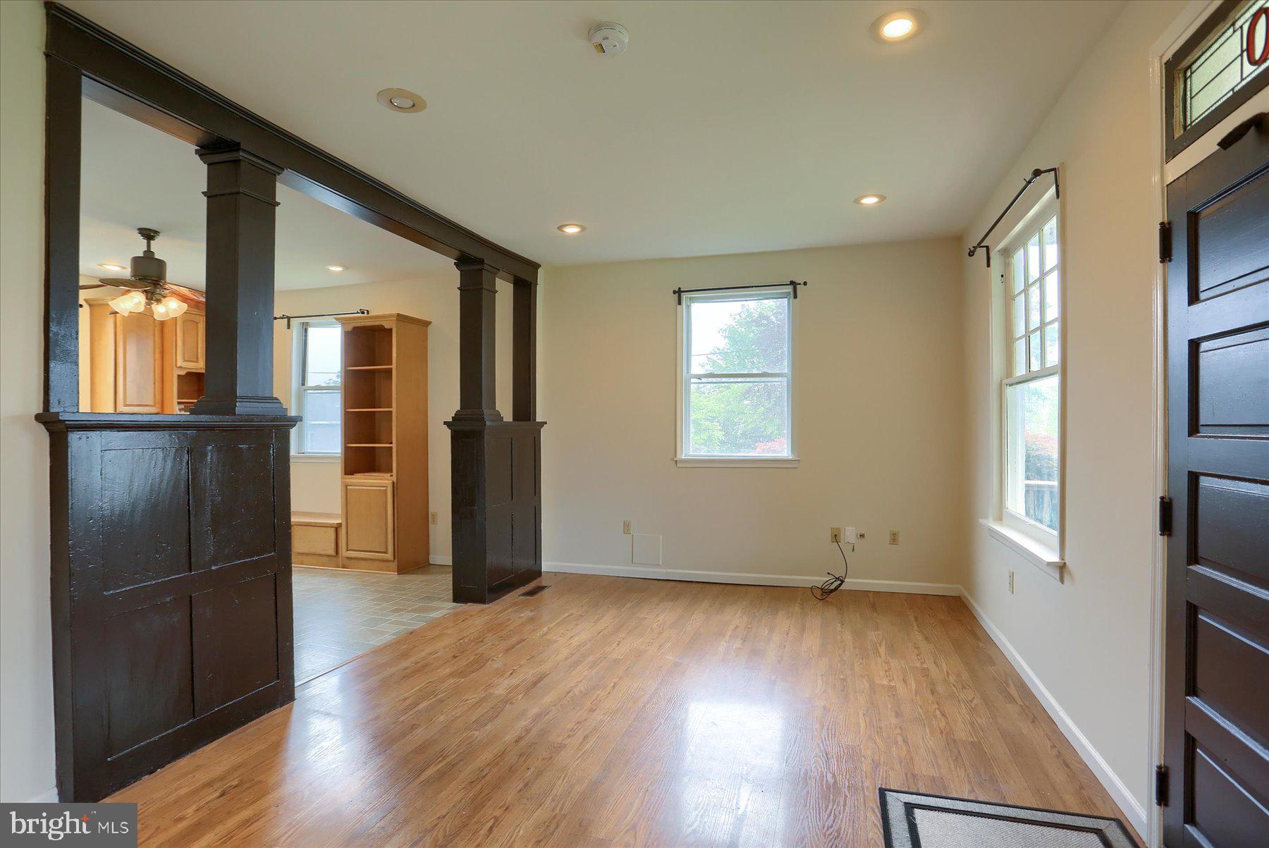 COLONIAL PARK - Residential