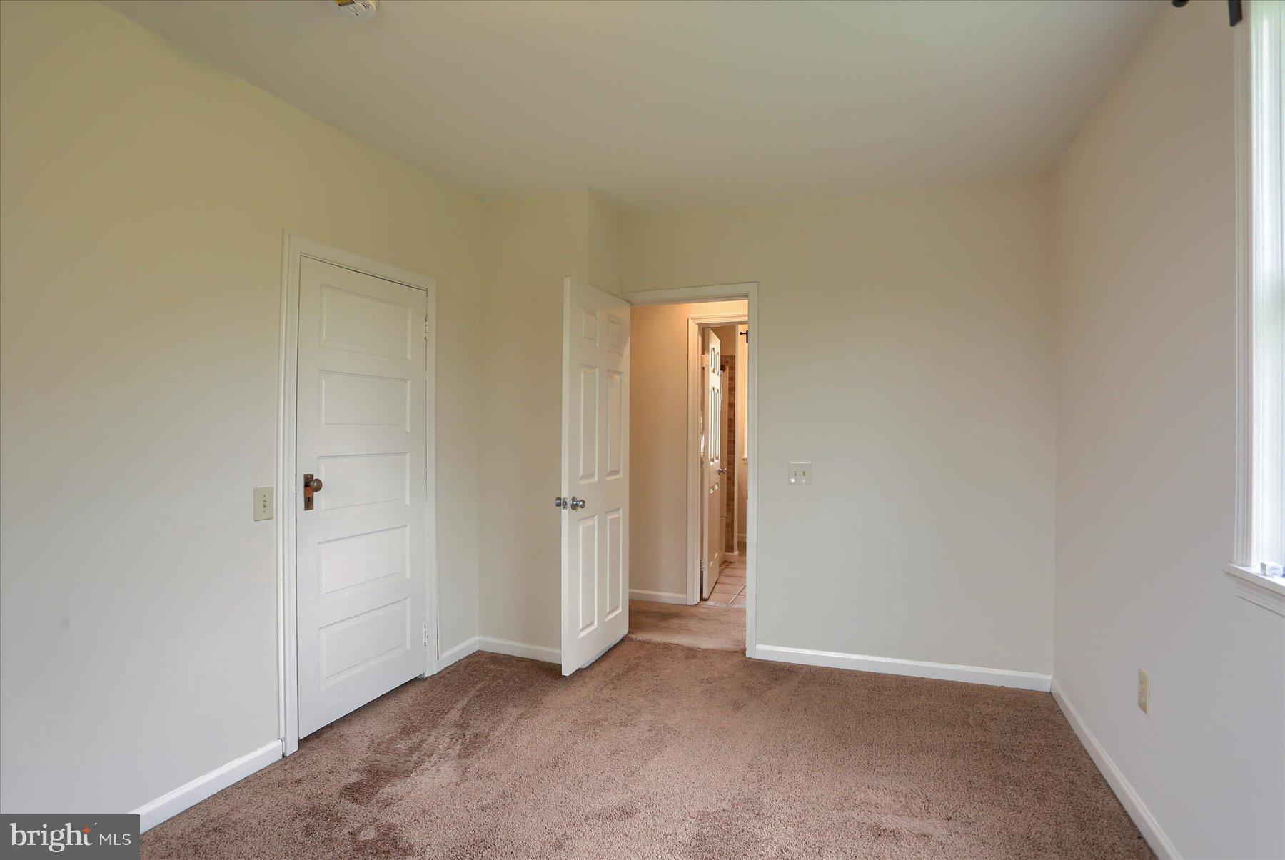 COLONIAL PARK - Residential