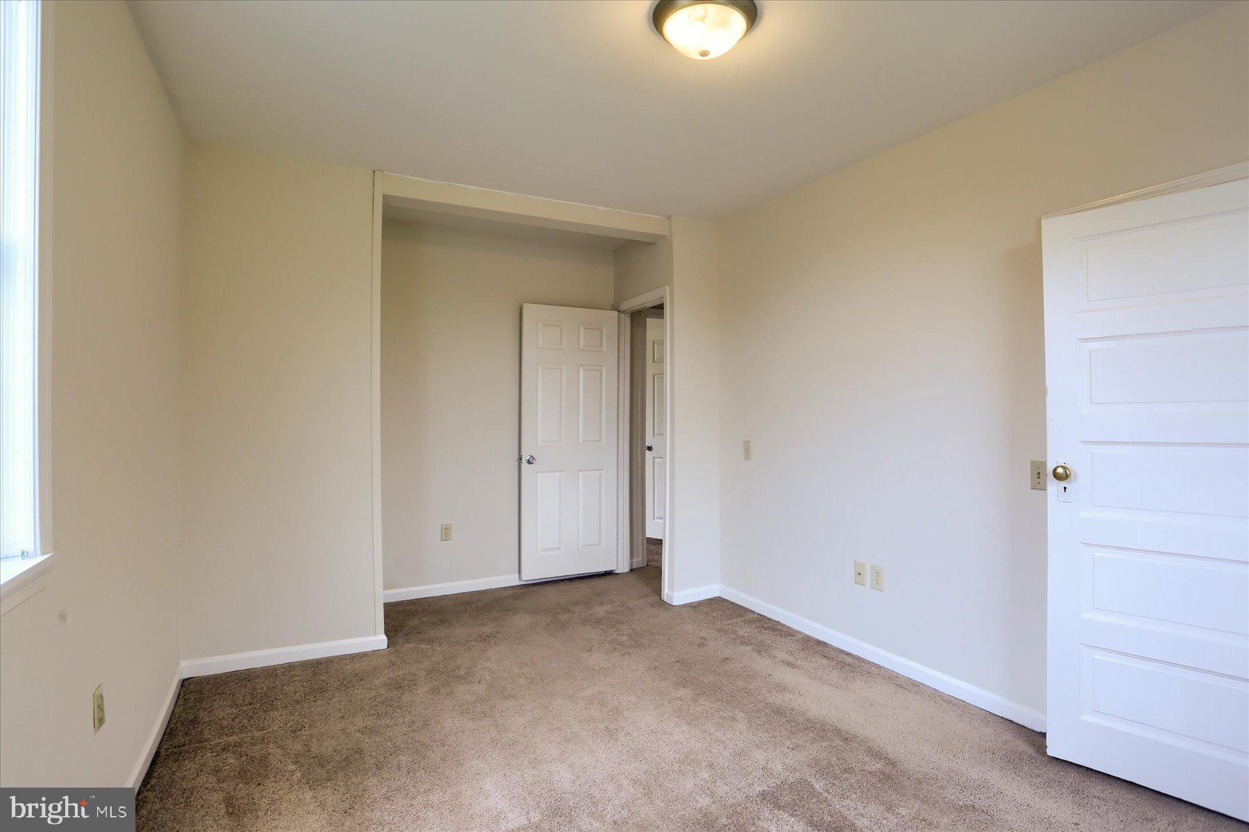 COLONIAL PARK - Residential
