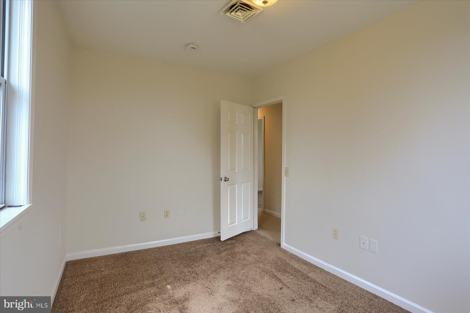 COLONIAL PARK - Residential