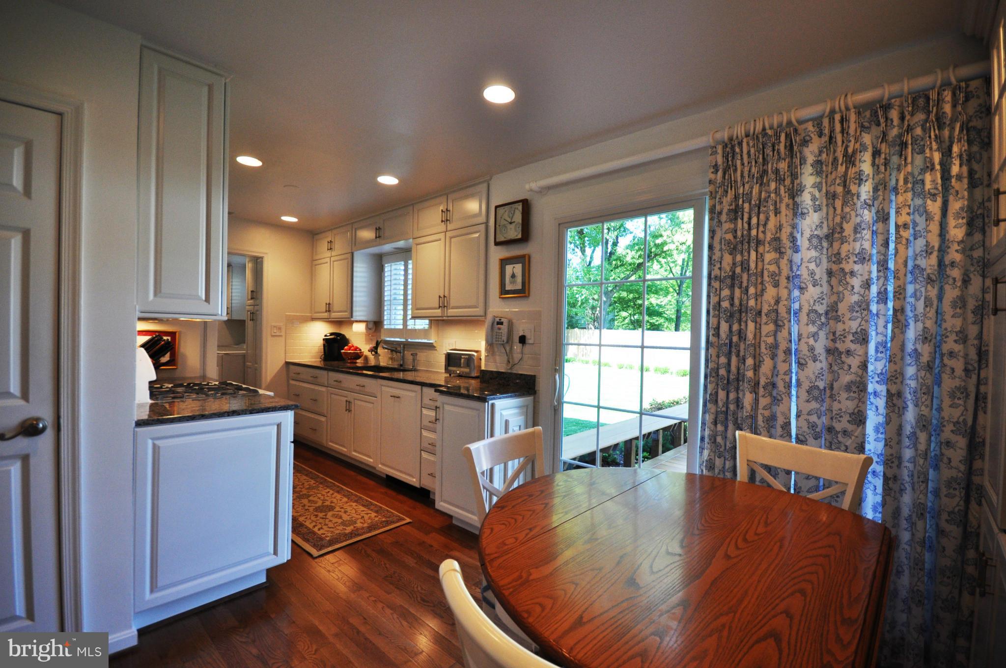 RIVERSIDE PARK HESSICK - Residential