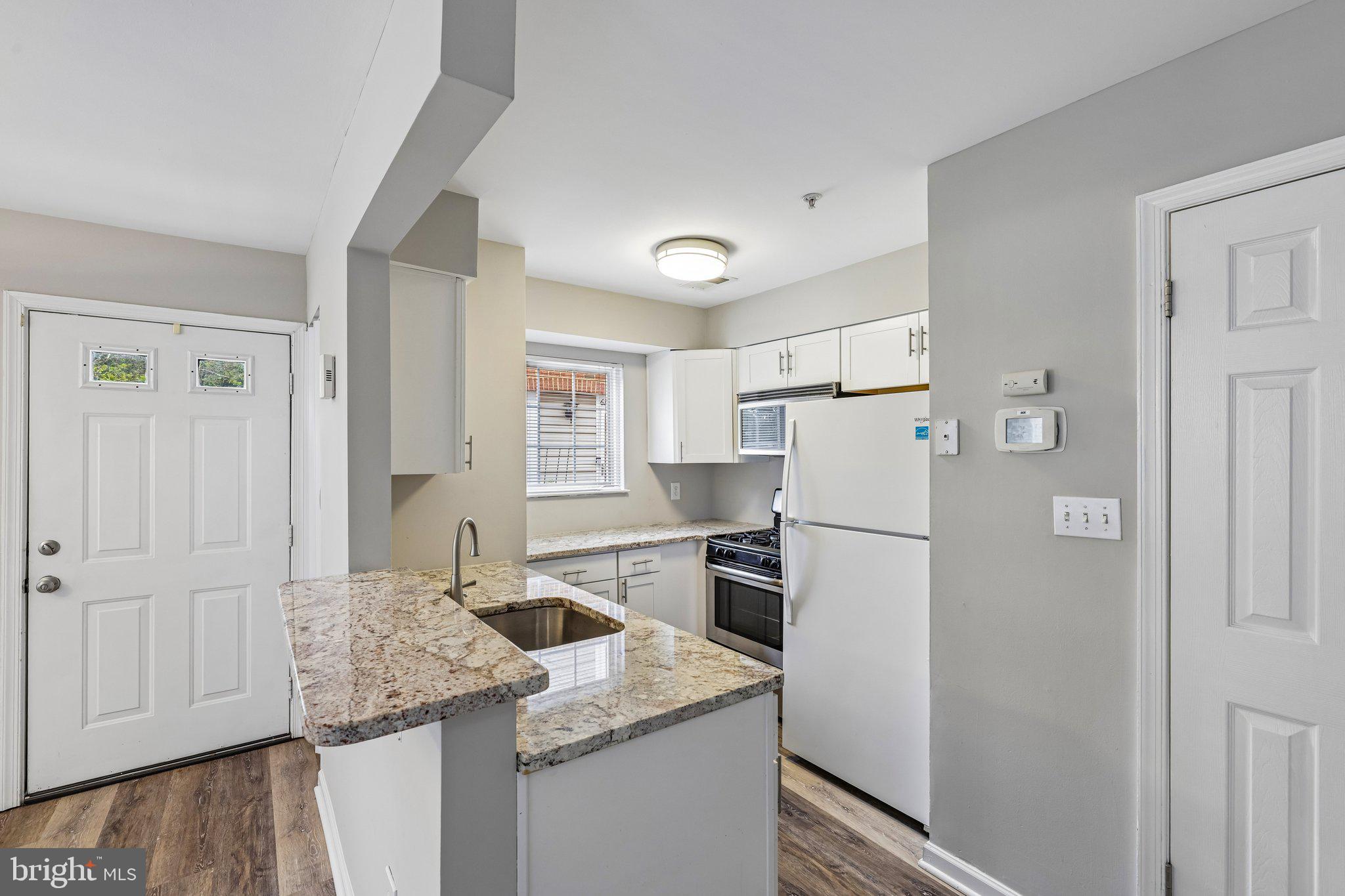 ELKRIDGE TOWN CENTER - Residential