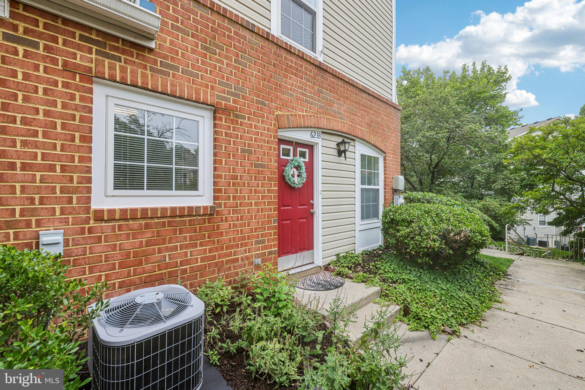 ELKRIDGE TOWN CENTER - Residential