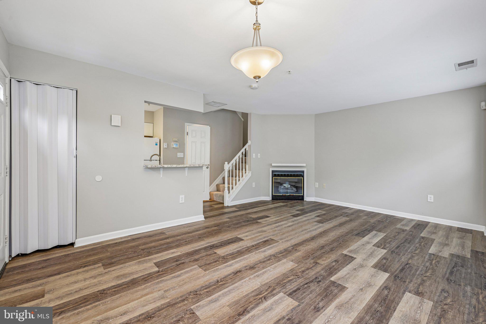 ELKRIDGE TOWN CENTER - Residential