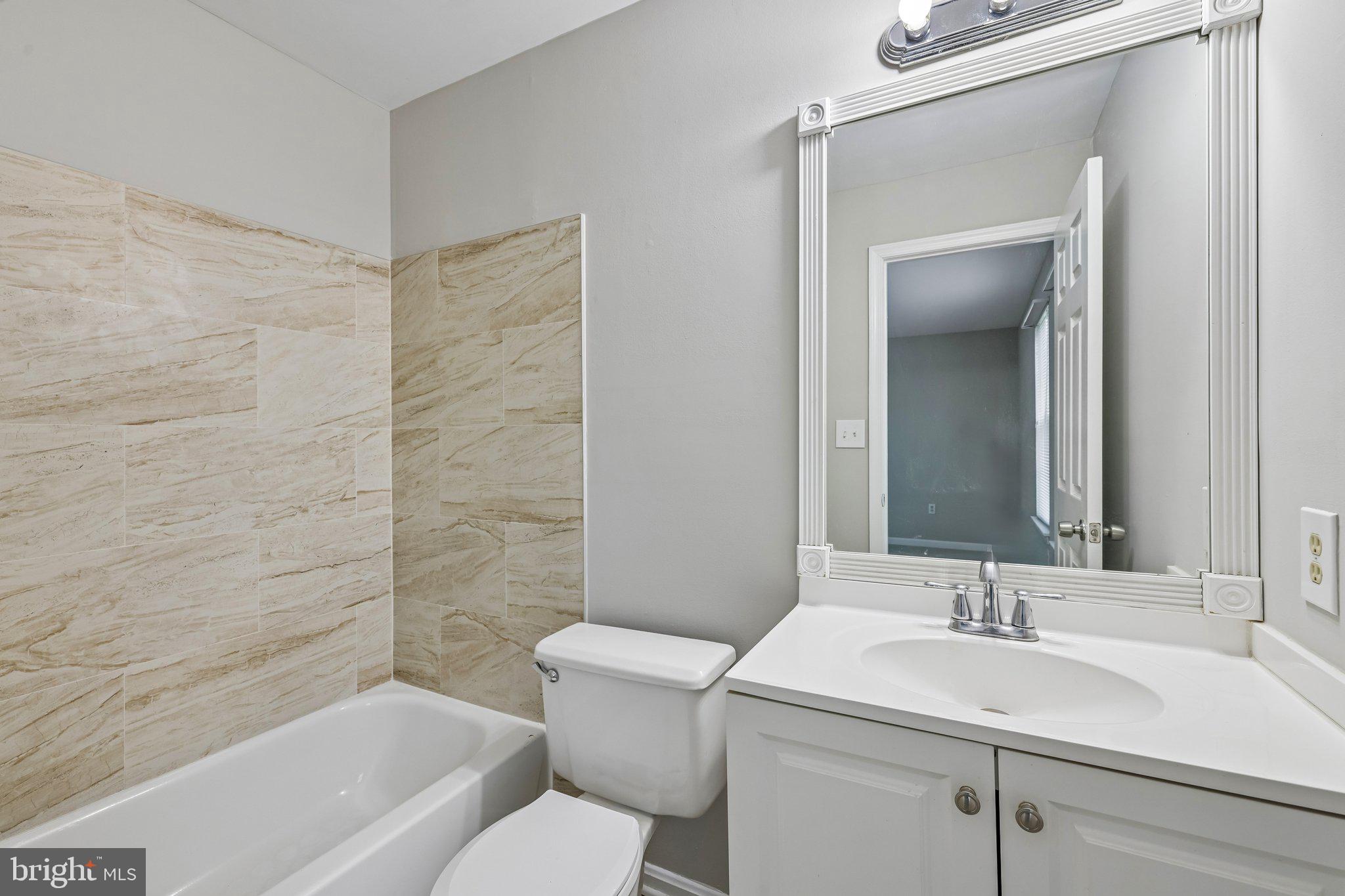 ELKRIDGE TOWN CENTER - Residential