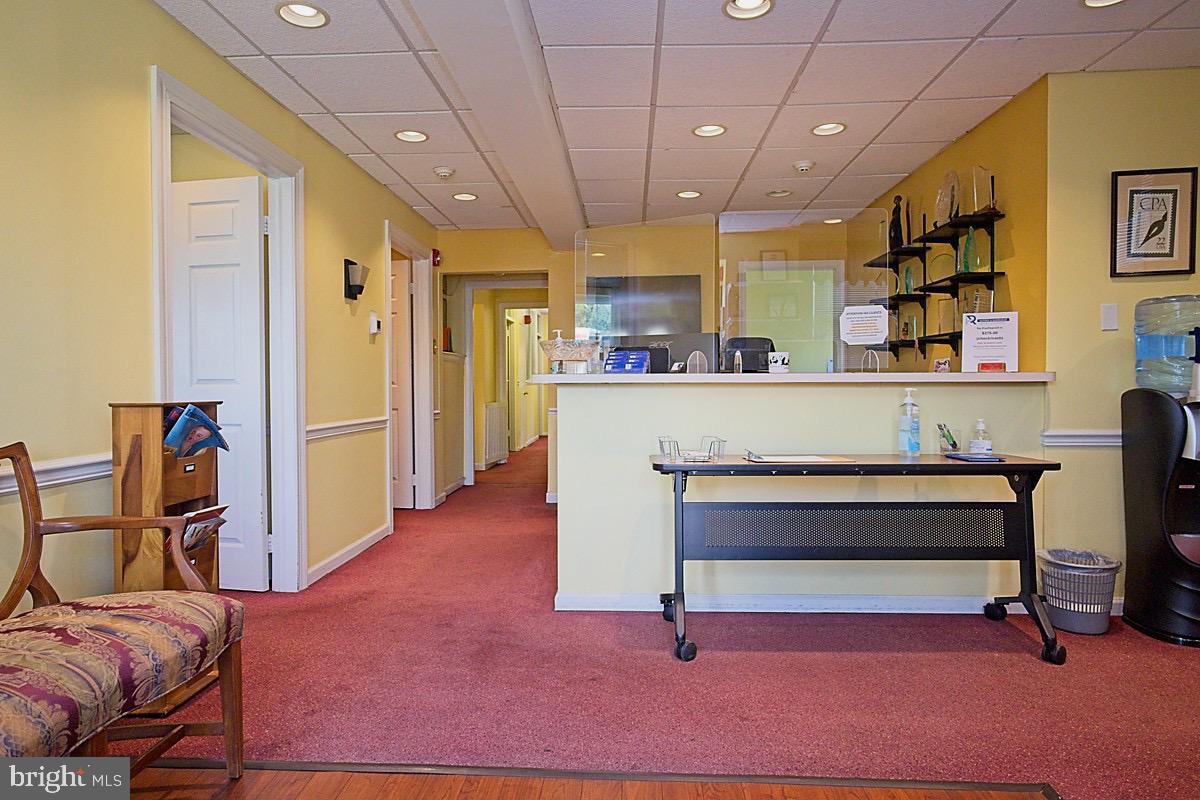 JENKINTOWN - Commercial Sale