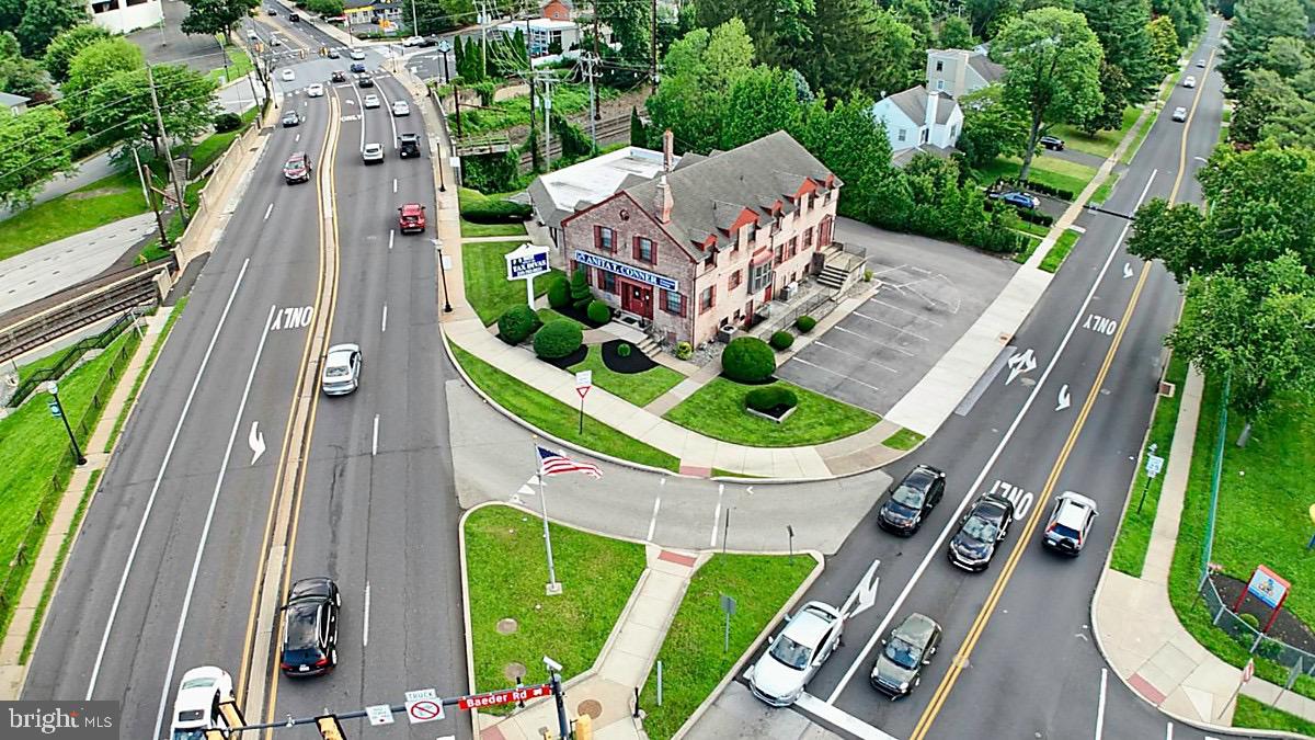 JENKINTOWN - Commercial Sale