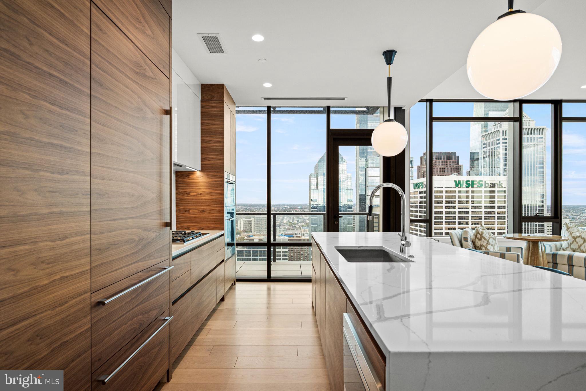 RITTENHOUSE SQUARE - Residential