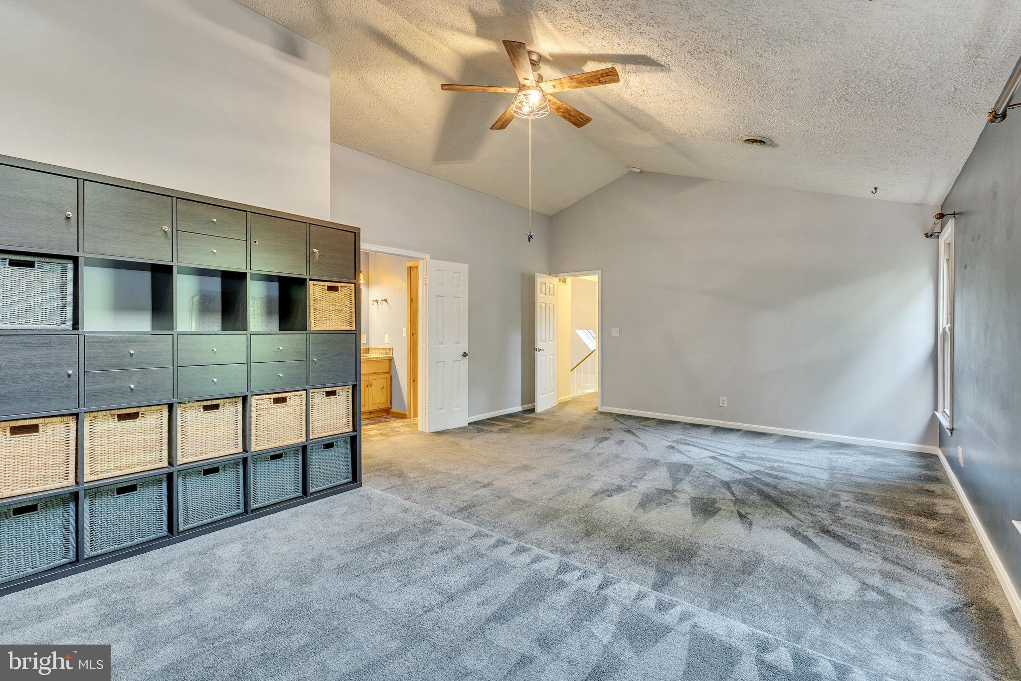 HERITAGE OAKS - Residential