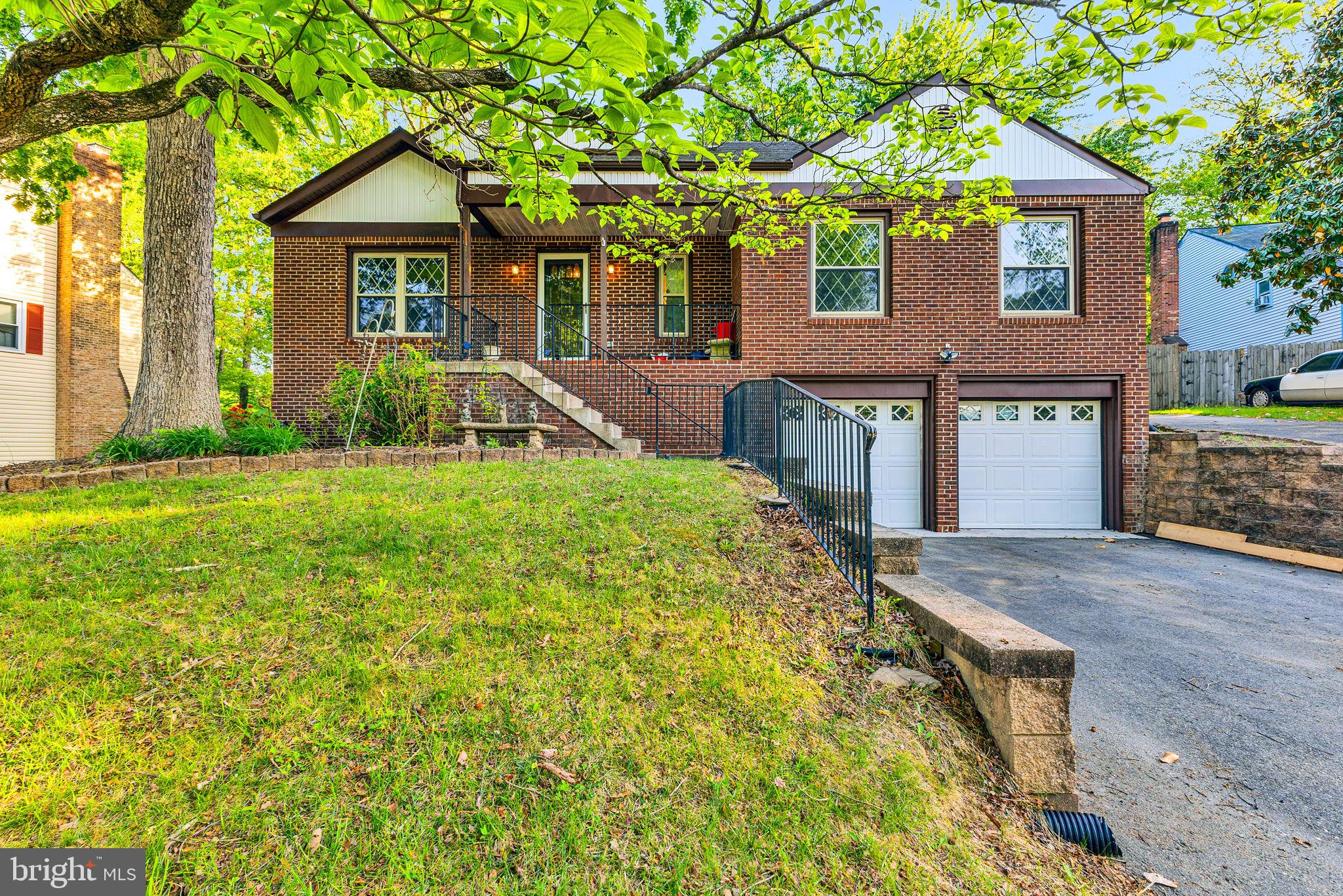 HERITAGE OAKS - Residential