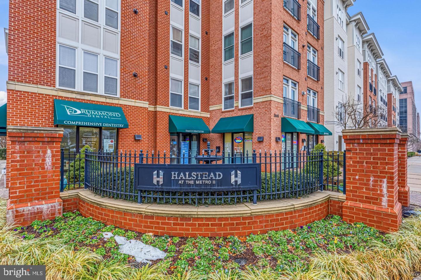 HALSTEAD AT THE METRO - Residential