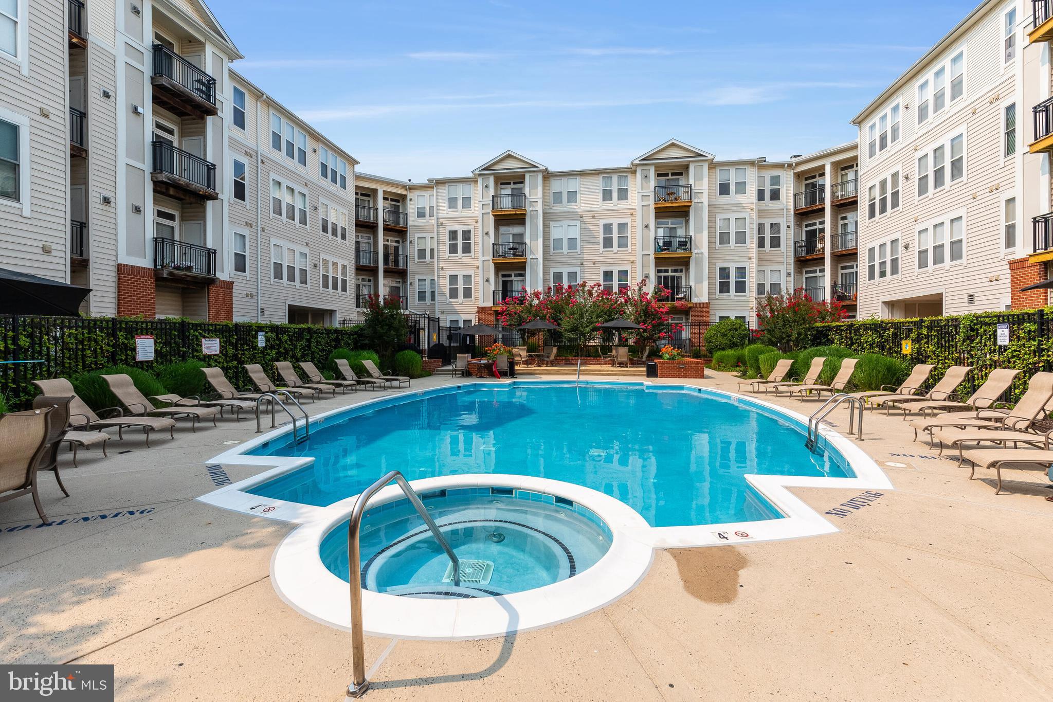 HALSTEAD AT THE METRO - Residential