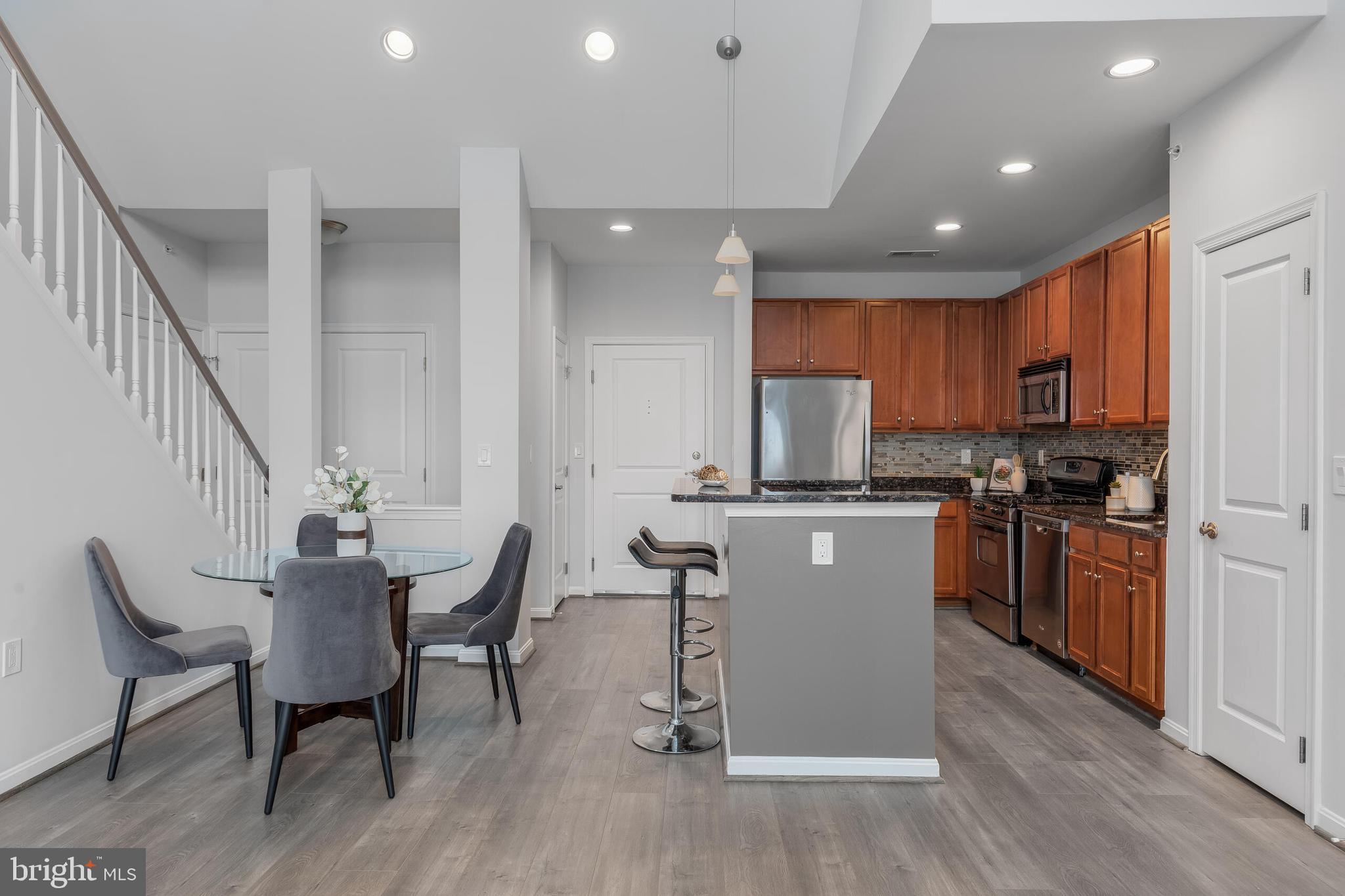 HALSTEAD AT THE METRO - Residential