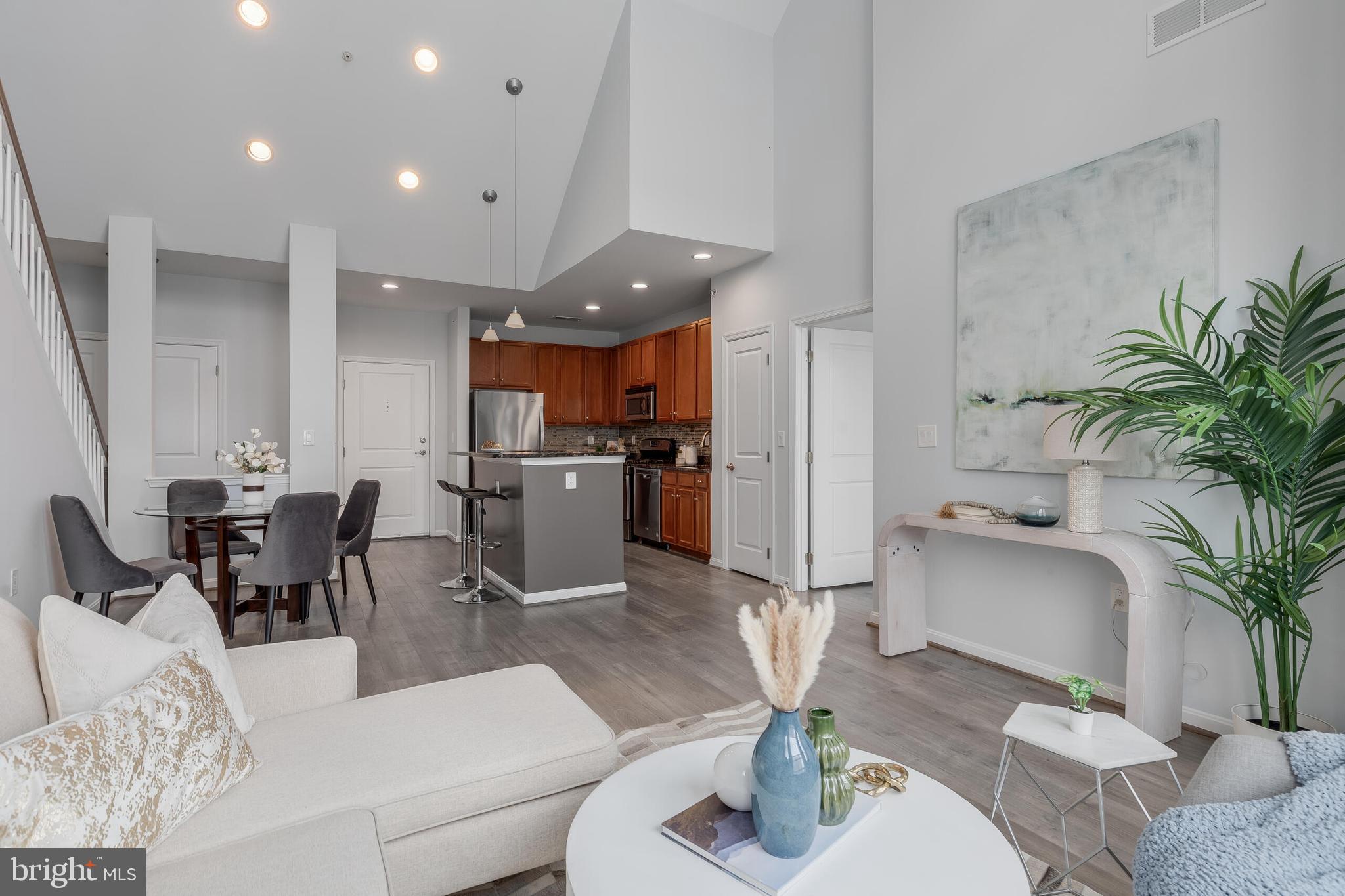 HALSTEAD AT THE METRO - Residential