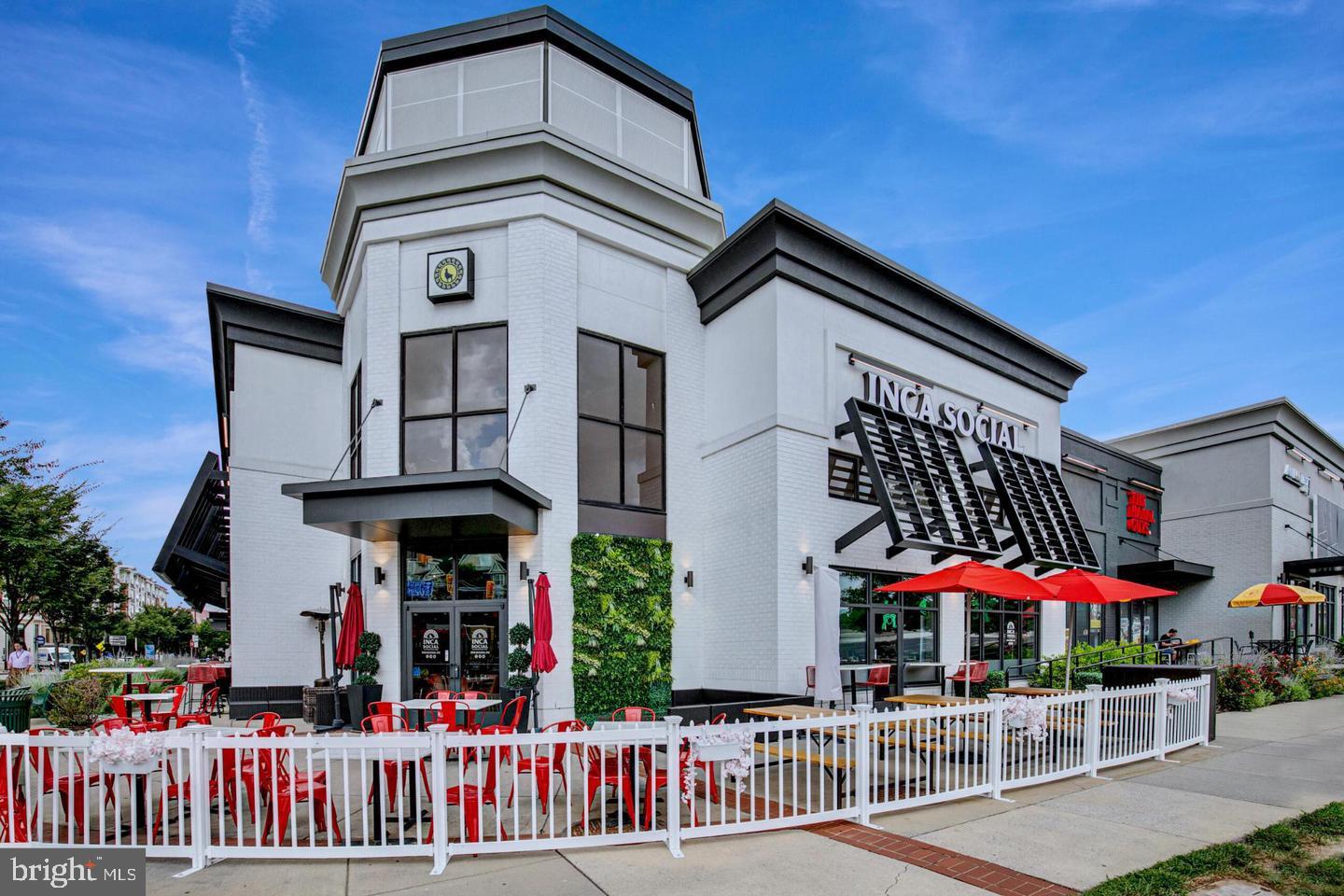 HALSTEAD AT THE METRO - Residential