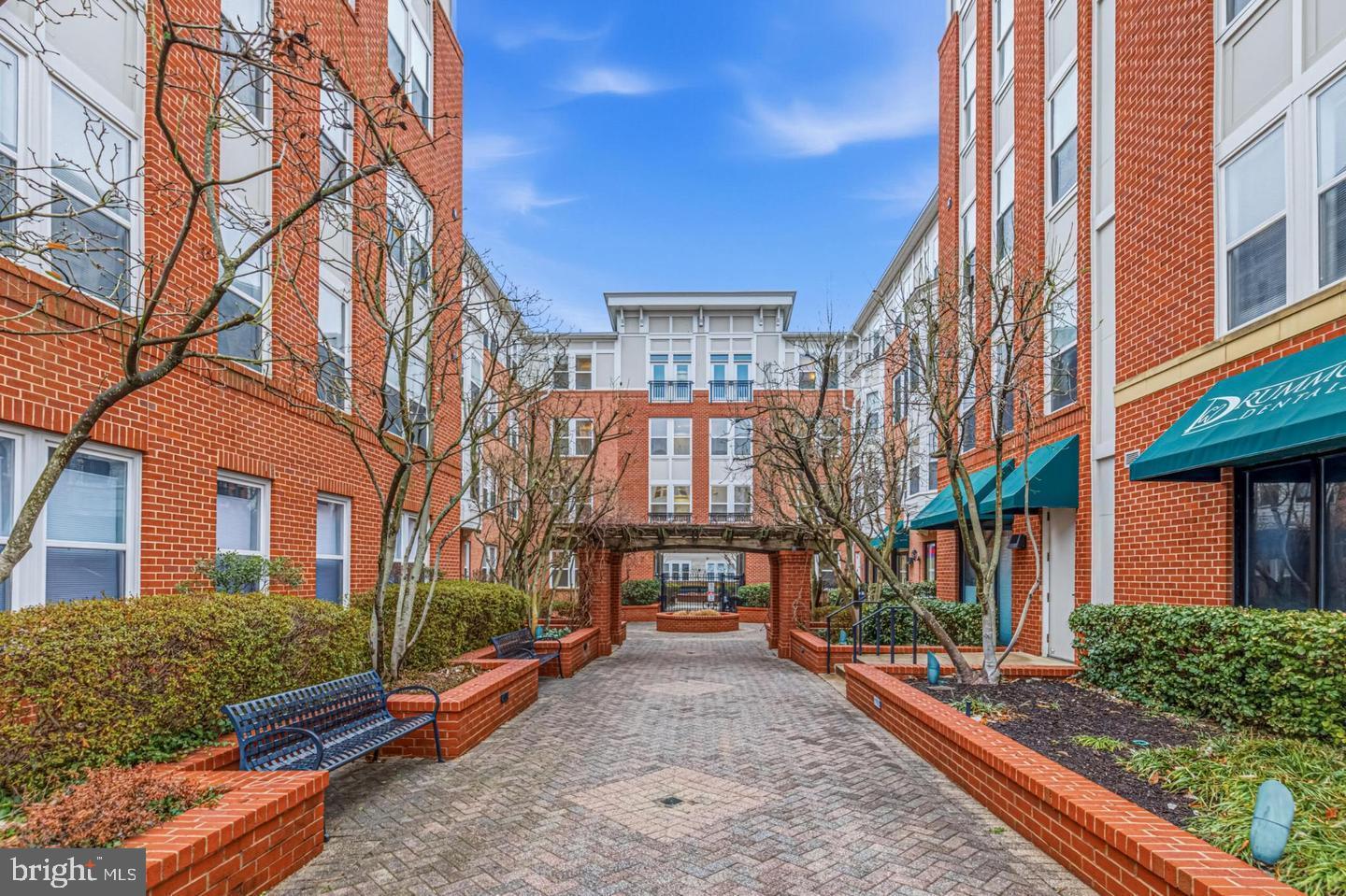 HALSTEAD AT THE METRO - Residential