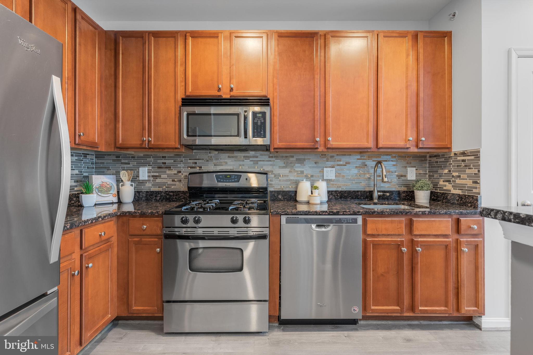 HALSTEAD AT THE METRO - Residential
