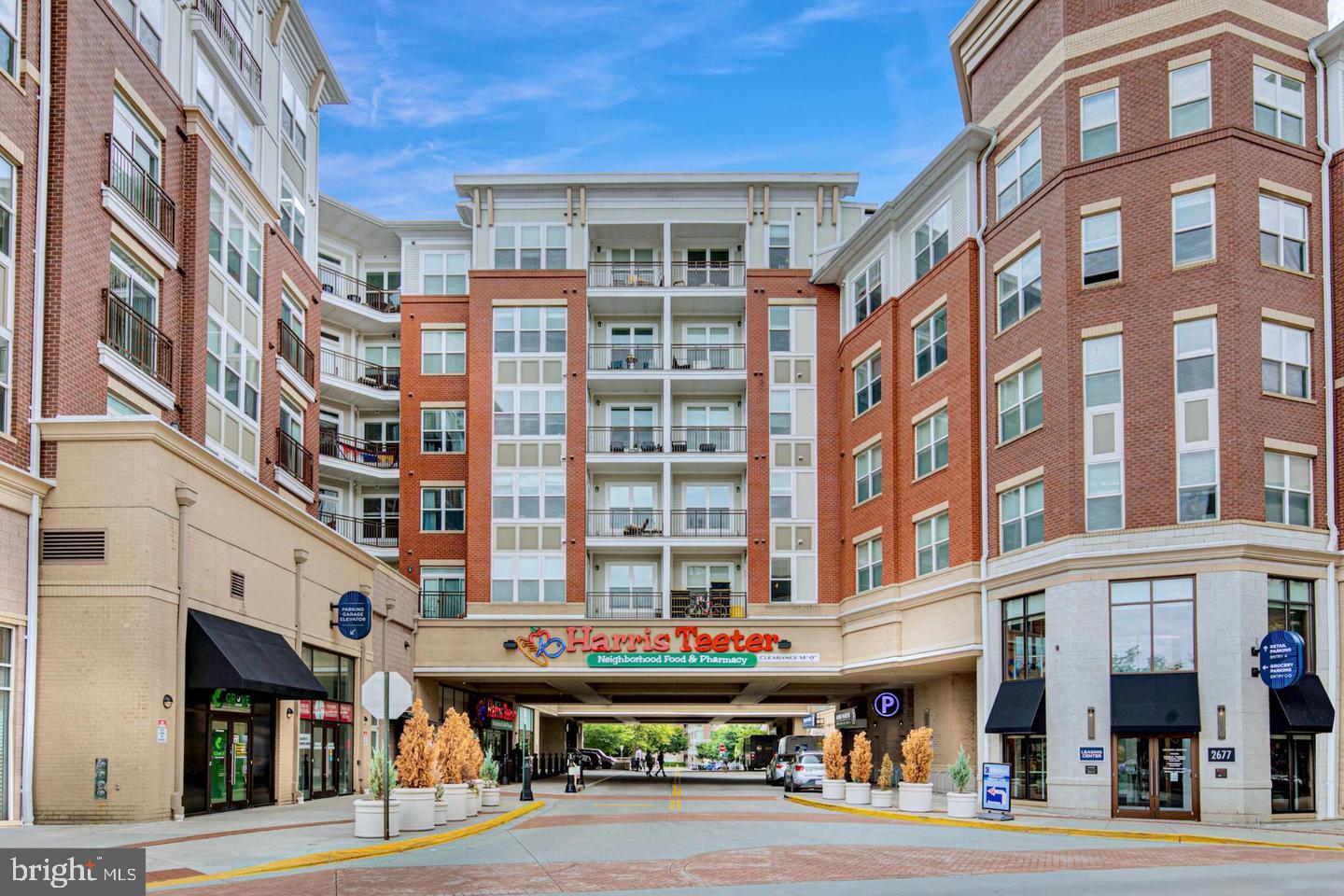 HALSTEAD AT THE METRO - Residential