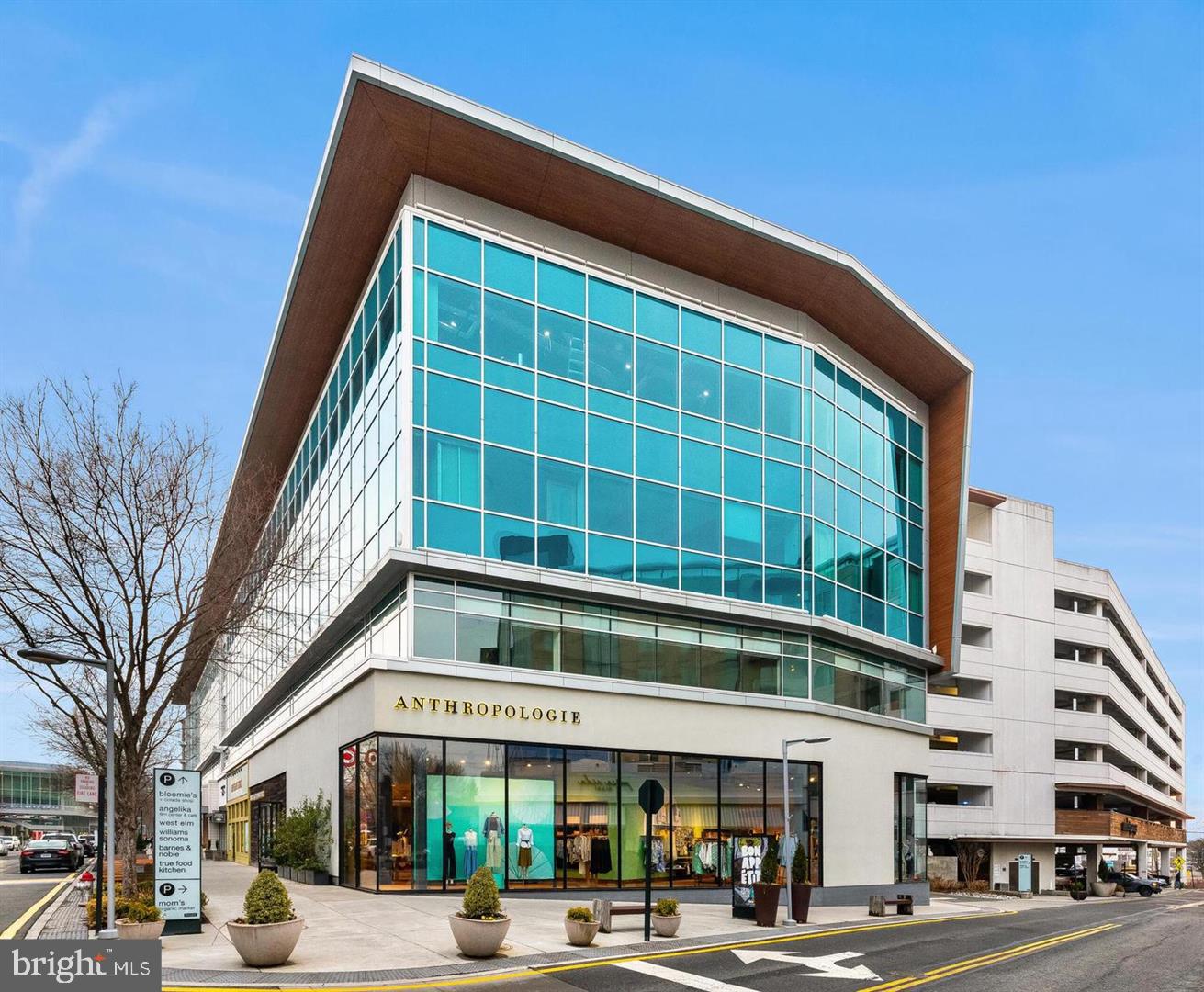 HALSTEAD AT THE METRO - Residential