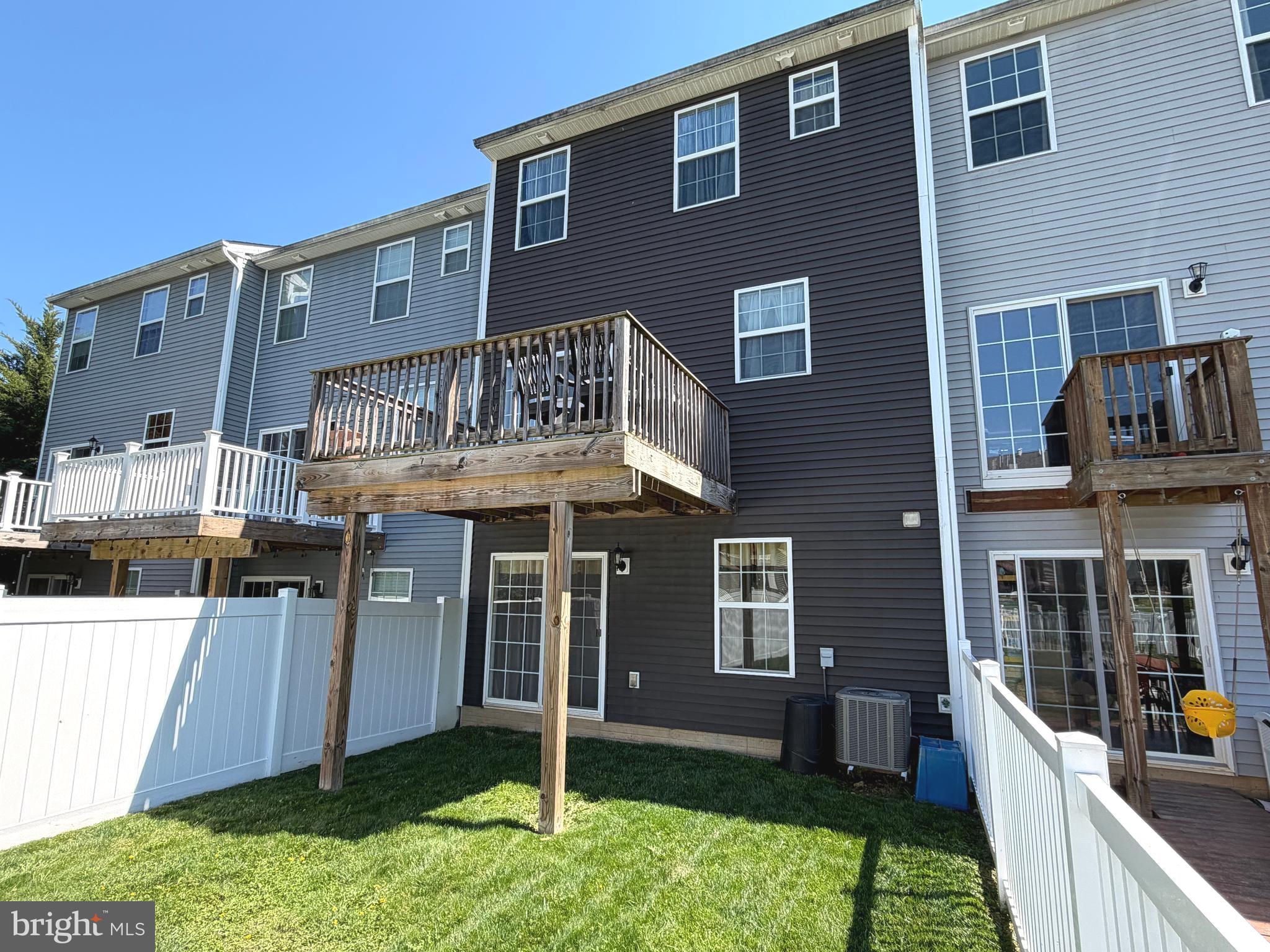 BROOKSIDE TOWNHOMES - Residential