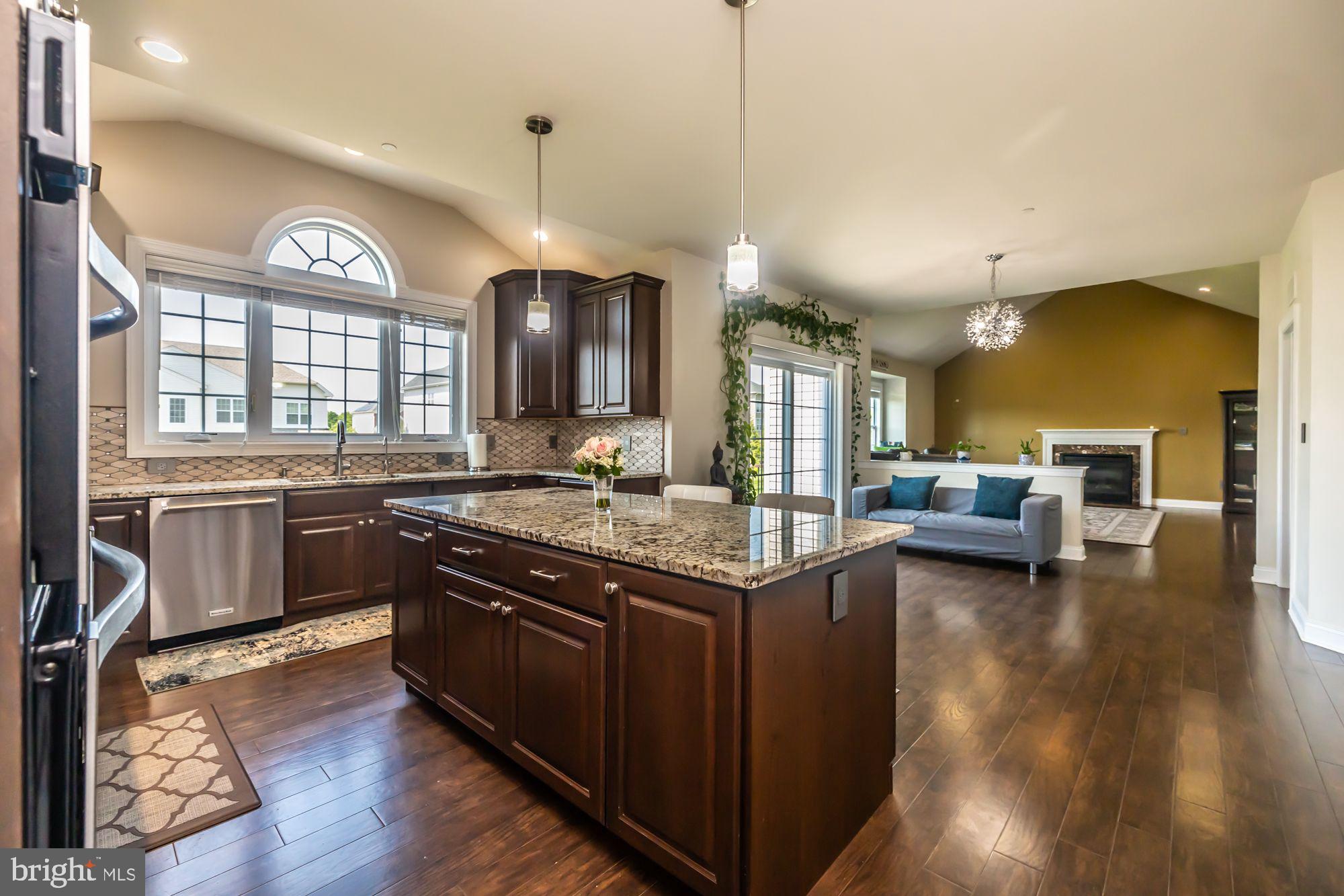 WOODLANDS AT WARWICK - Residential