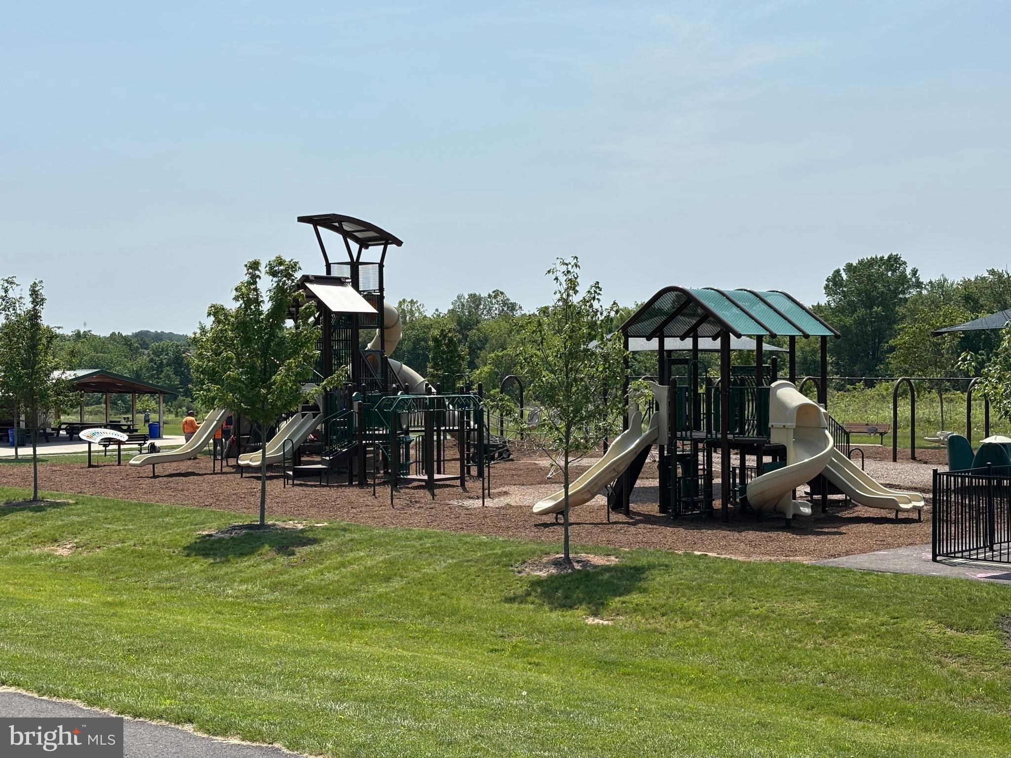 WOODLANDS AT WARWICK - Residential