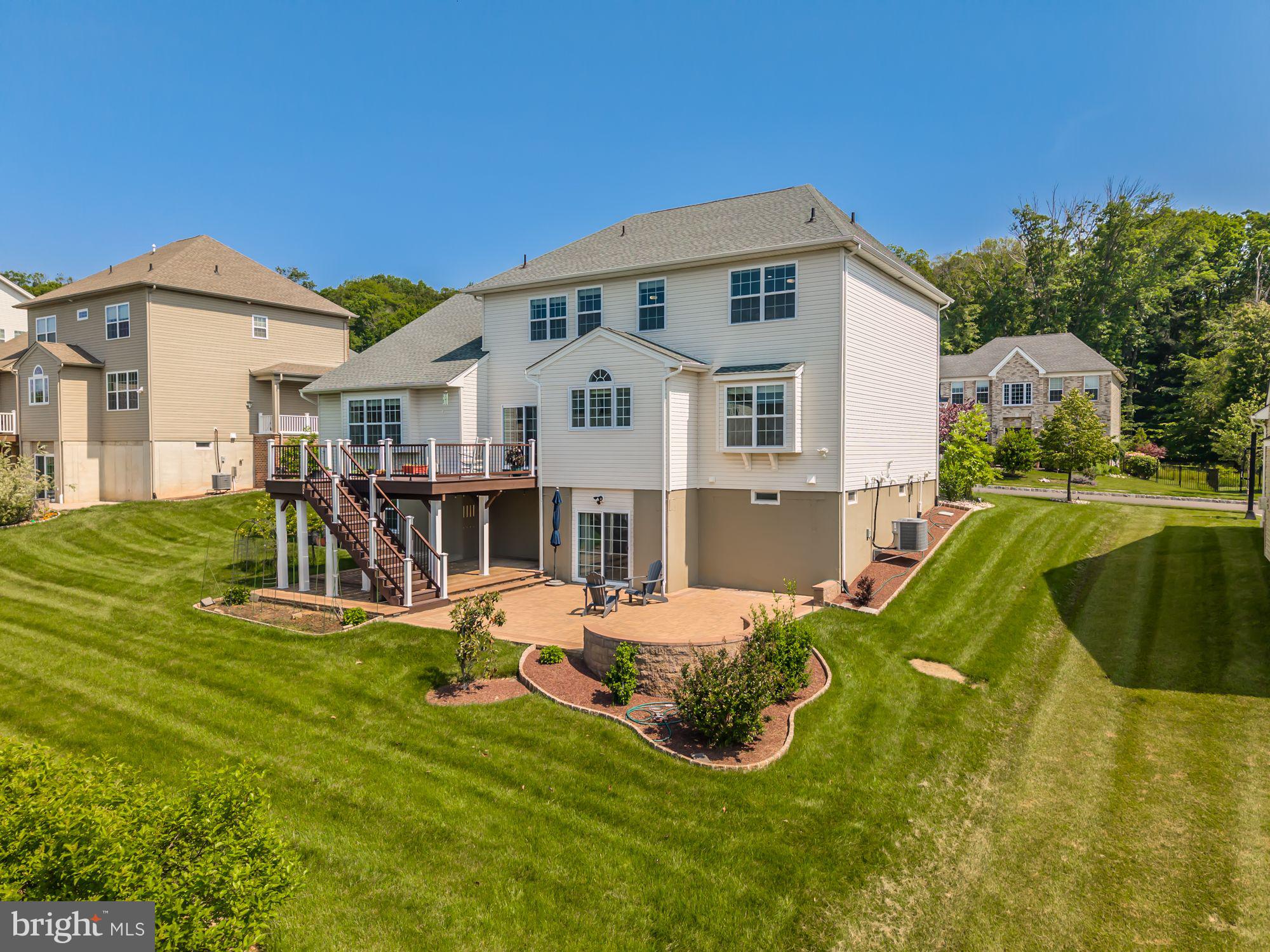 WOODLANDS AT WARWICK - Residential
