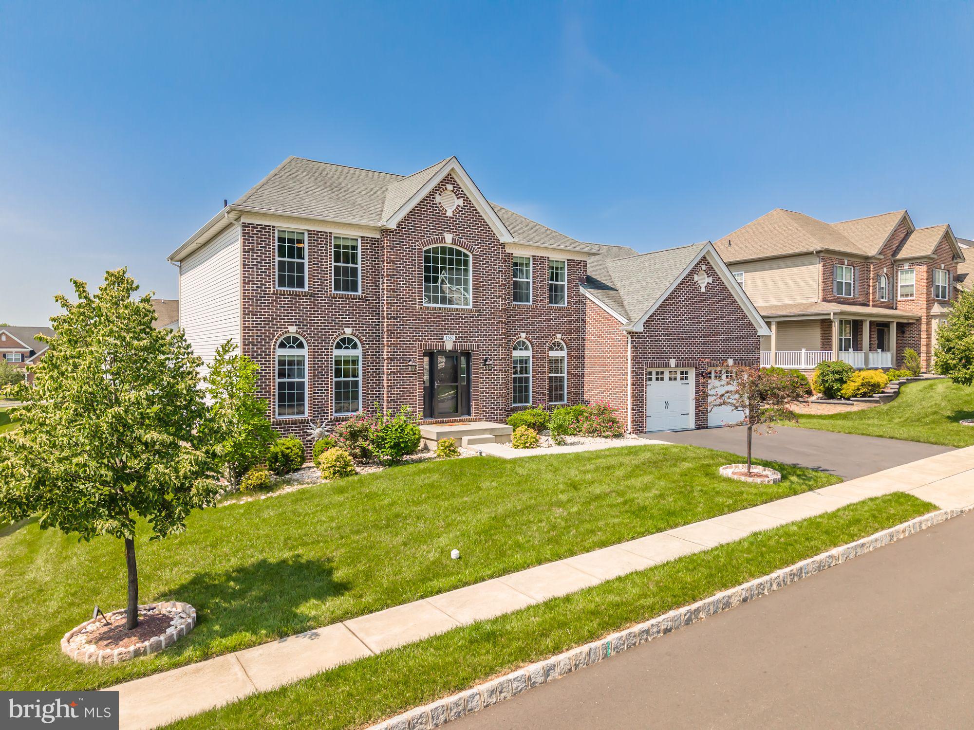 WOODLANDS AT WARWICK - Residential