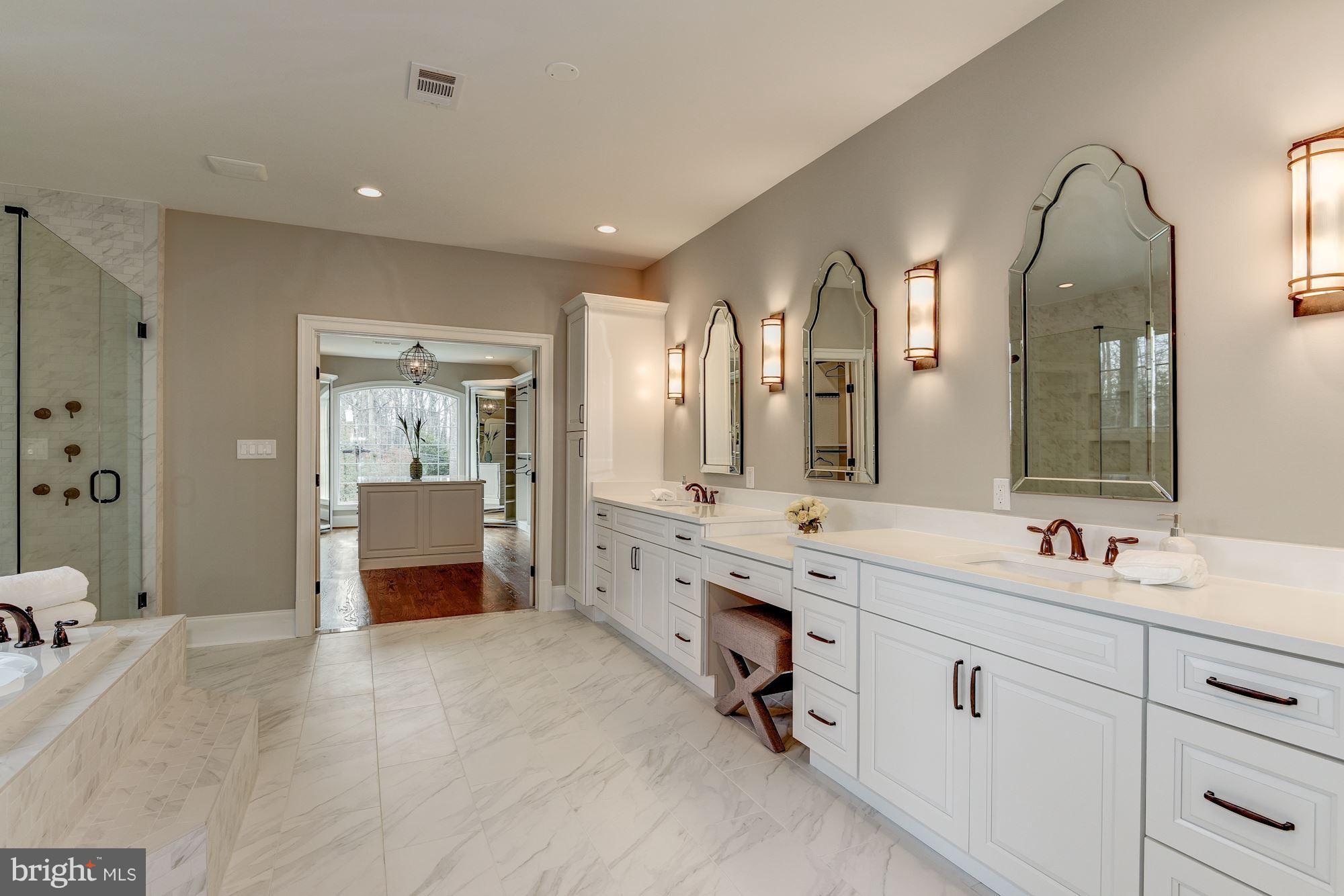 POTOMAC OUTSIDE - Residential