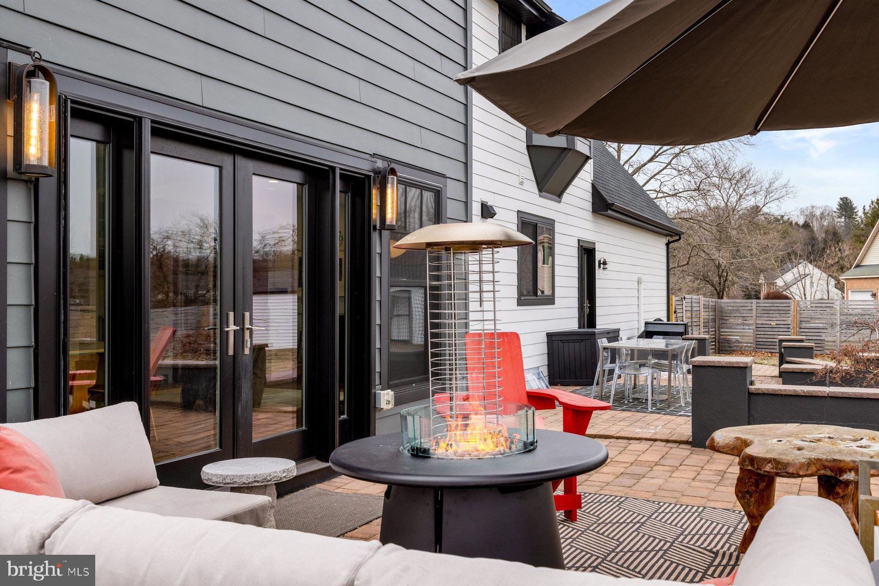 CANAL WALK - Residential