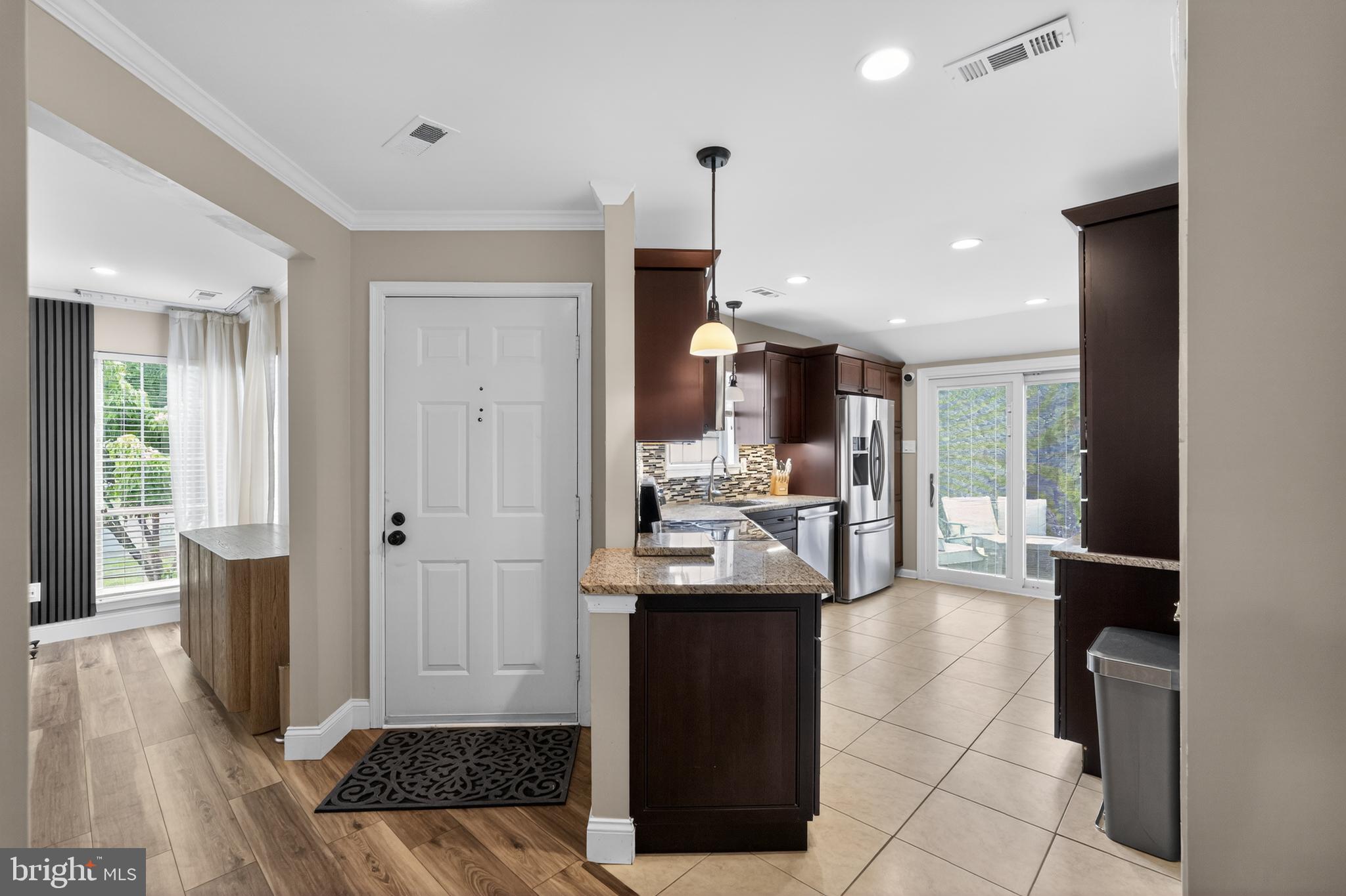 VILLAGE SHIRES - Residential