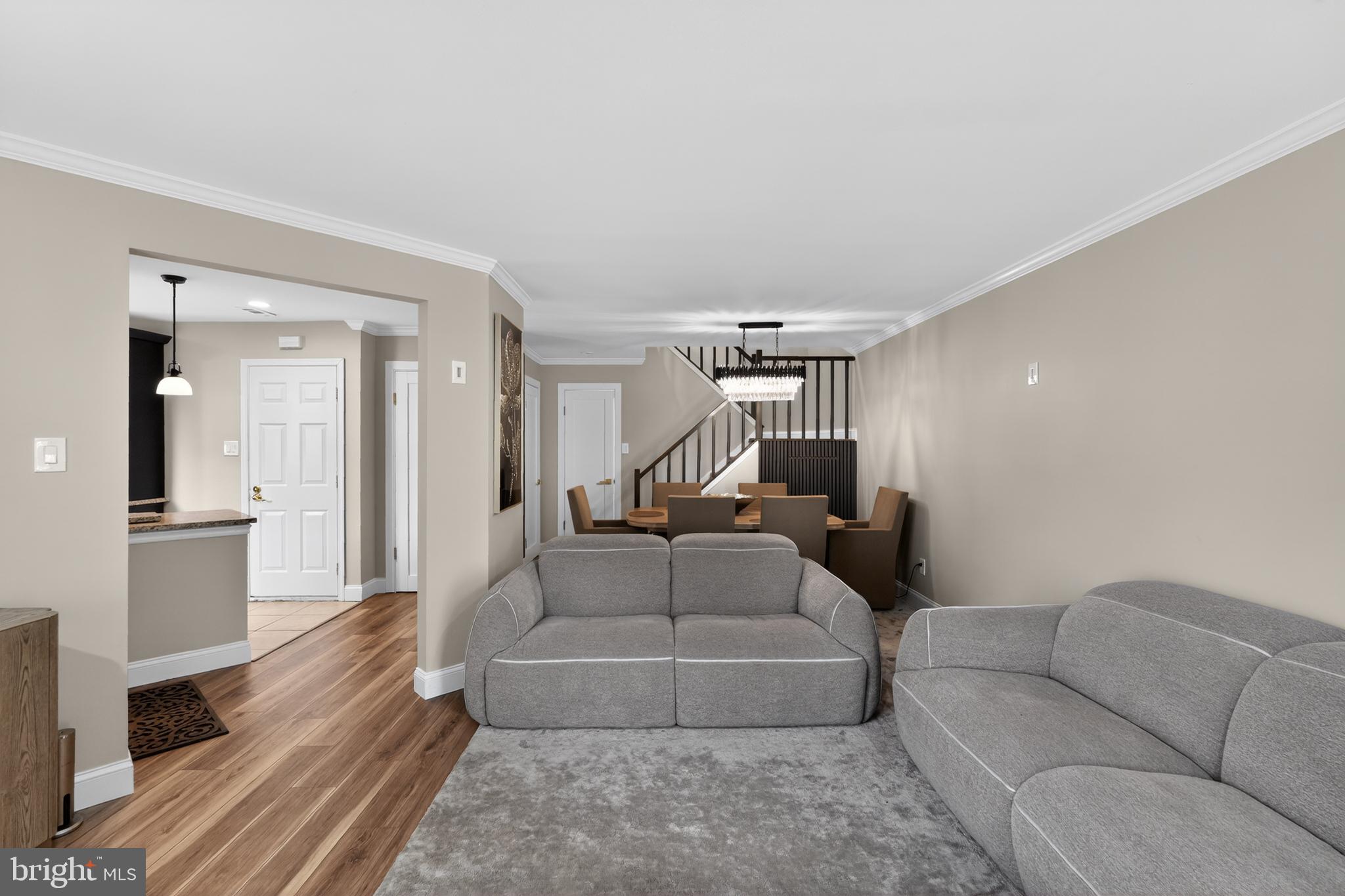 VILLAGE SHIRES - Residential