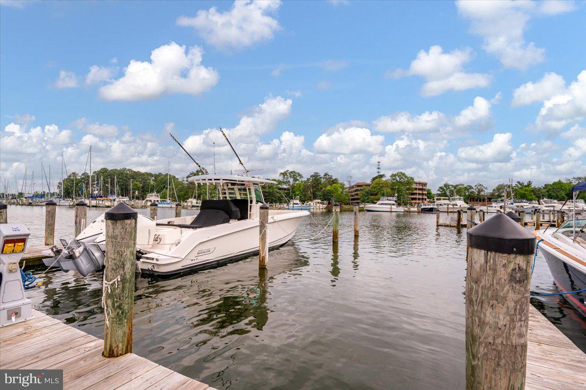 SOLOMONS LANDING - Residential